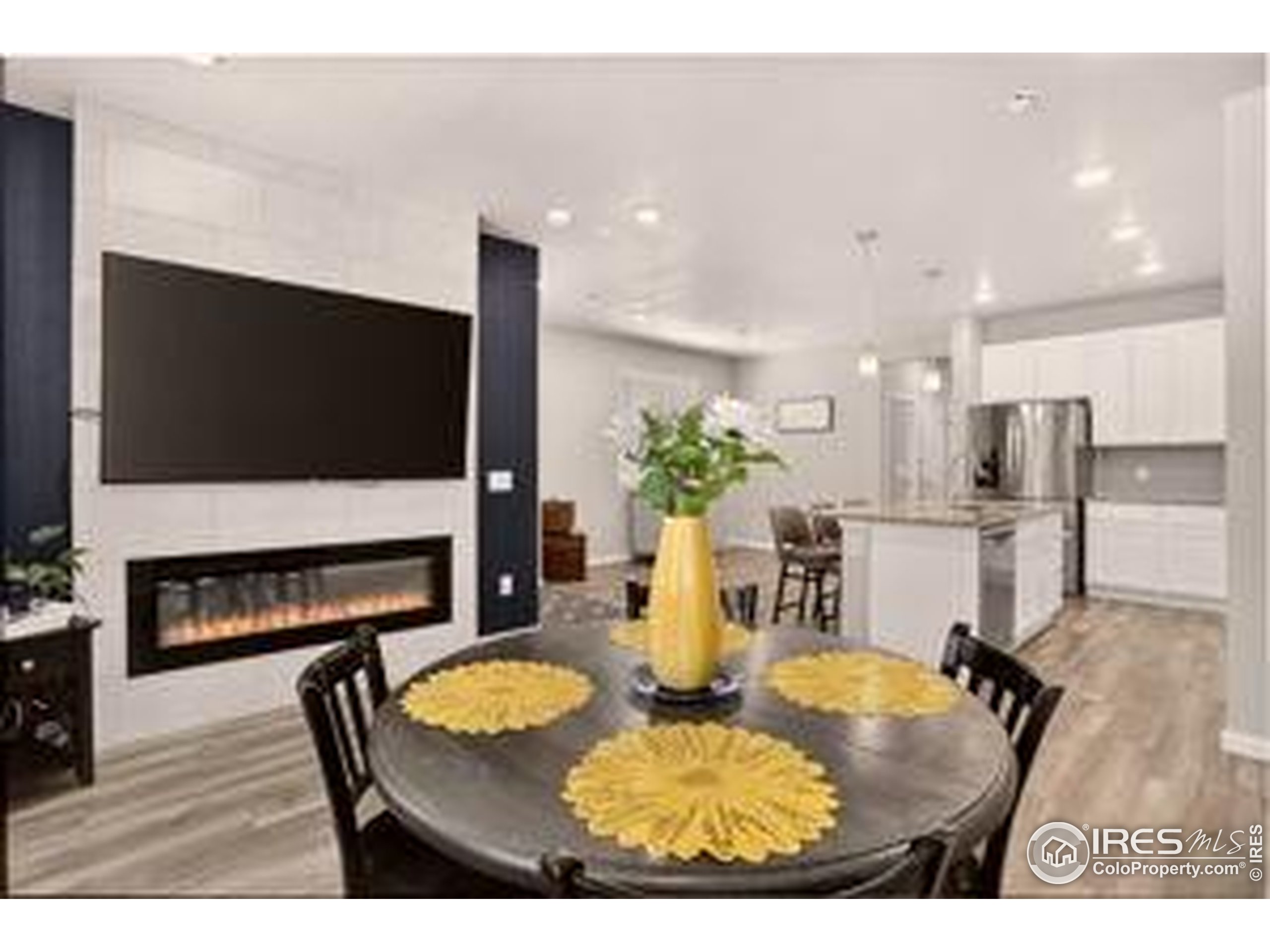Erie, Colorado, 80516, United States, 3 Bedrooms Bedrooms, ,3 BathroomsBathrooms,Residential,For Sale,1876581