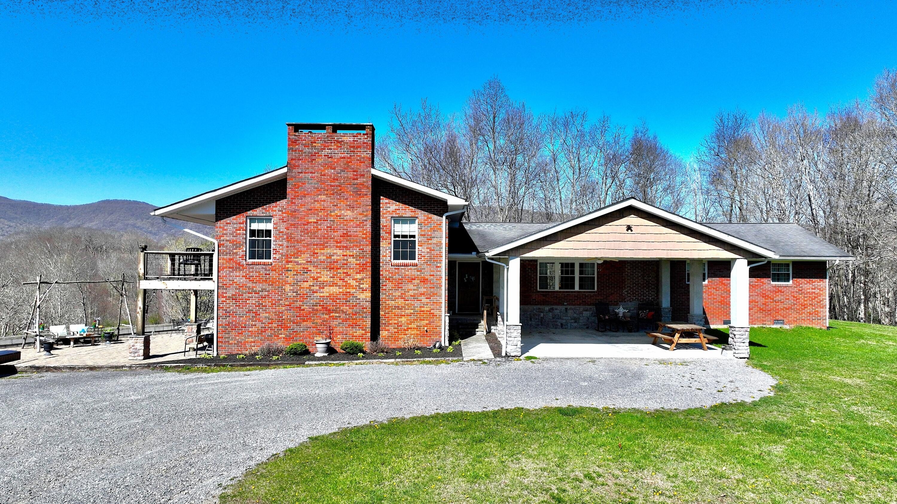 Hillsboro, West Virginia, 24946, United States, 4 Bedrooms Bedrooms, ,3 BathroomsBathrooms,Residential,For Sale,1786403
