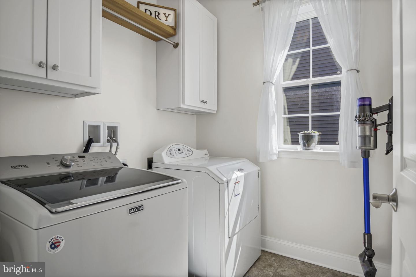 Mechanicsburg, Pennsylvania, 17055, United States, 3 Bedrooms Bedrooms, ,3 BathroomsBathrooms,Residential,For Sale,1971718