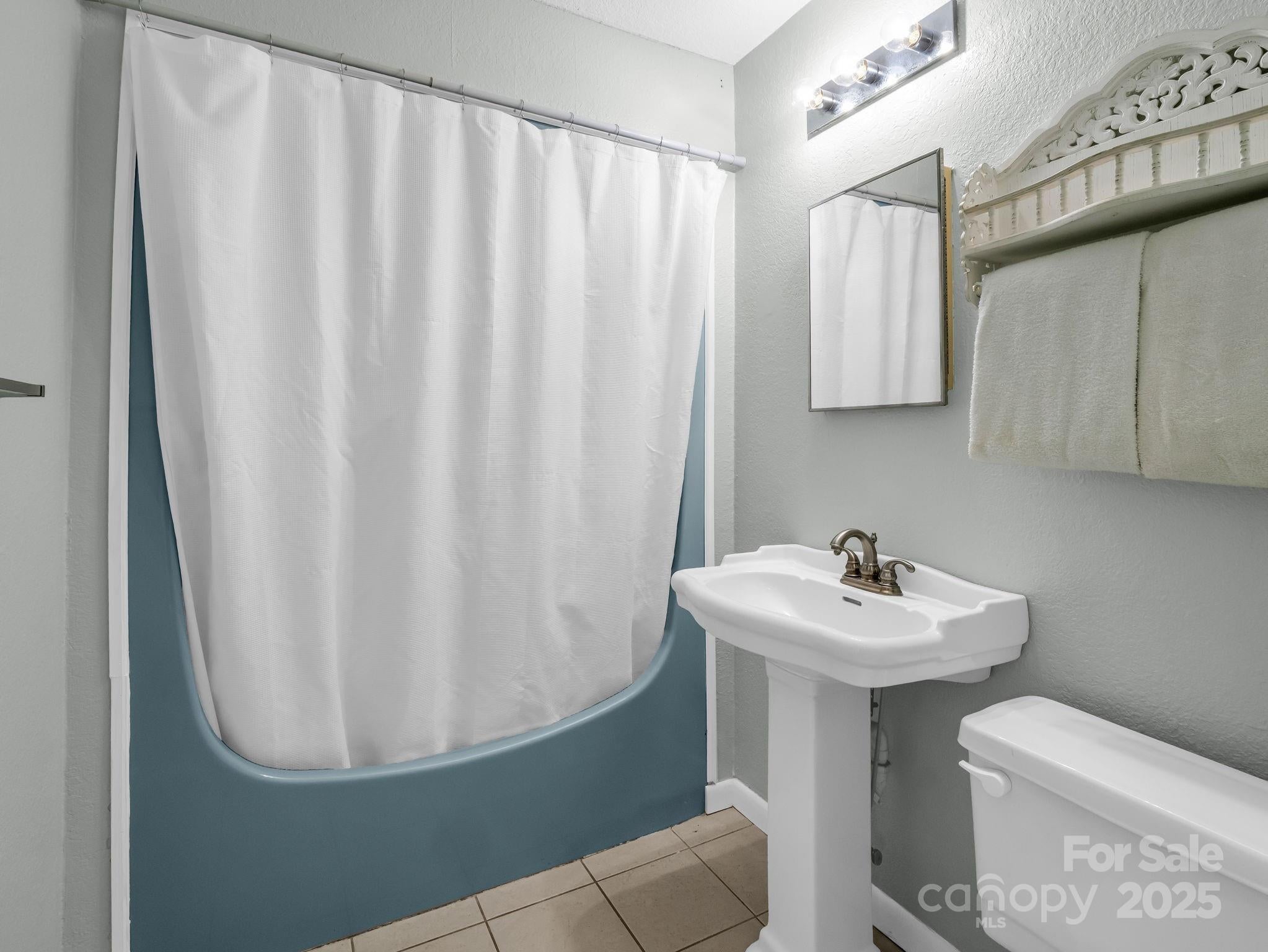 Lake Lure, North Carolina, 28746, United States, 4 Bedrooms Bedrooms, ,4 BathroomsBathrooms,Residential,For Sale,1990226