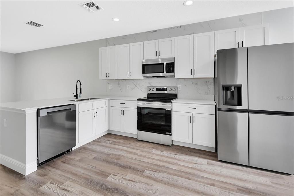 Deland, Florida, 32720, United States, 6 Bedrooms Bedrooms, ,Residential,For Sale,1898619