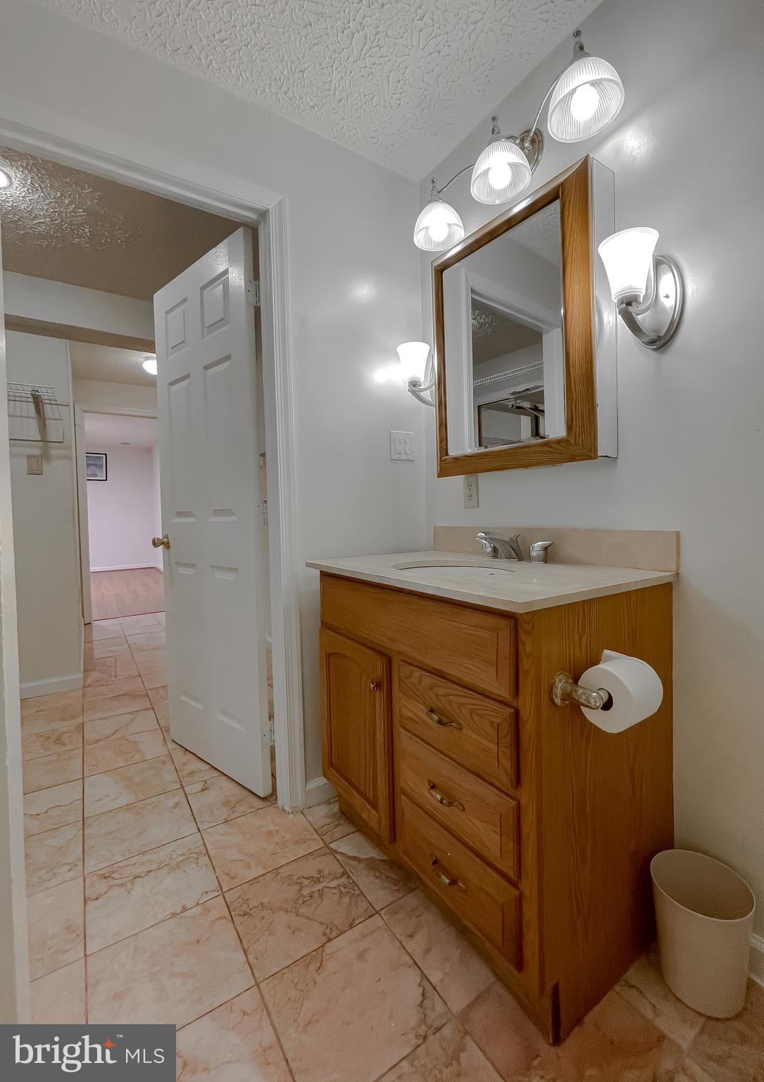 Waldorf, Maryland, 20603, United States, 5 Bedrooms Bedrooms, ,3 BathroomsBathrooms,Residential,For Sale,1928976