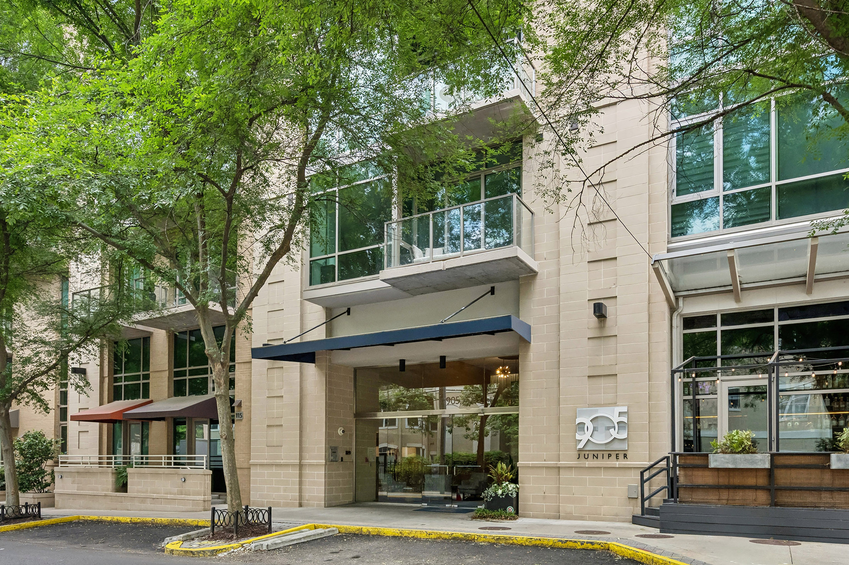  Large One Bedroom Condo in Fantastic Midtown Location - 物件實景