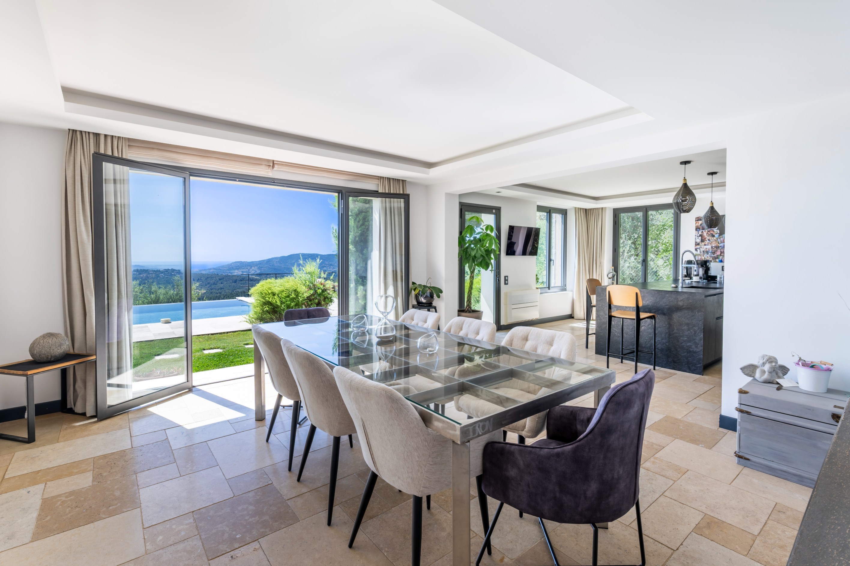  Le Tignet, renovated villa for sale with panoramic sea views, infinity pool and… - 物件實景