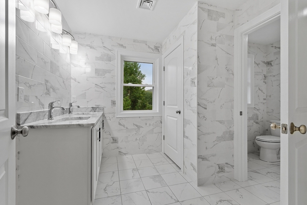 Westminster, Massachusetts, 01473, United States, 4 Bedrooms Bedrooms, ,4 BathroomsBathrooms,Residential,For Sale,1828170
