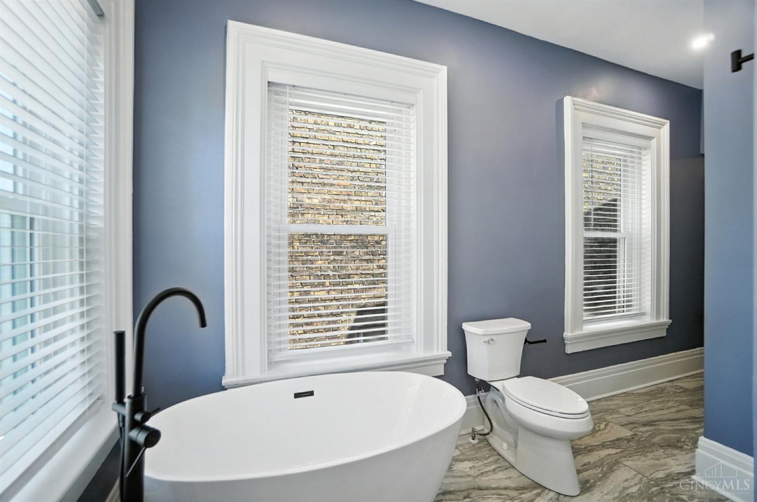 Cincinnati, Ohio, 45214, United States, 4 Bedrooms Bedrooms, ,3 BathroomsBathrooms,Residential,For Sale,1955713