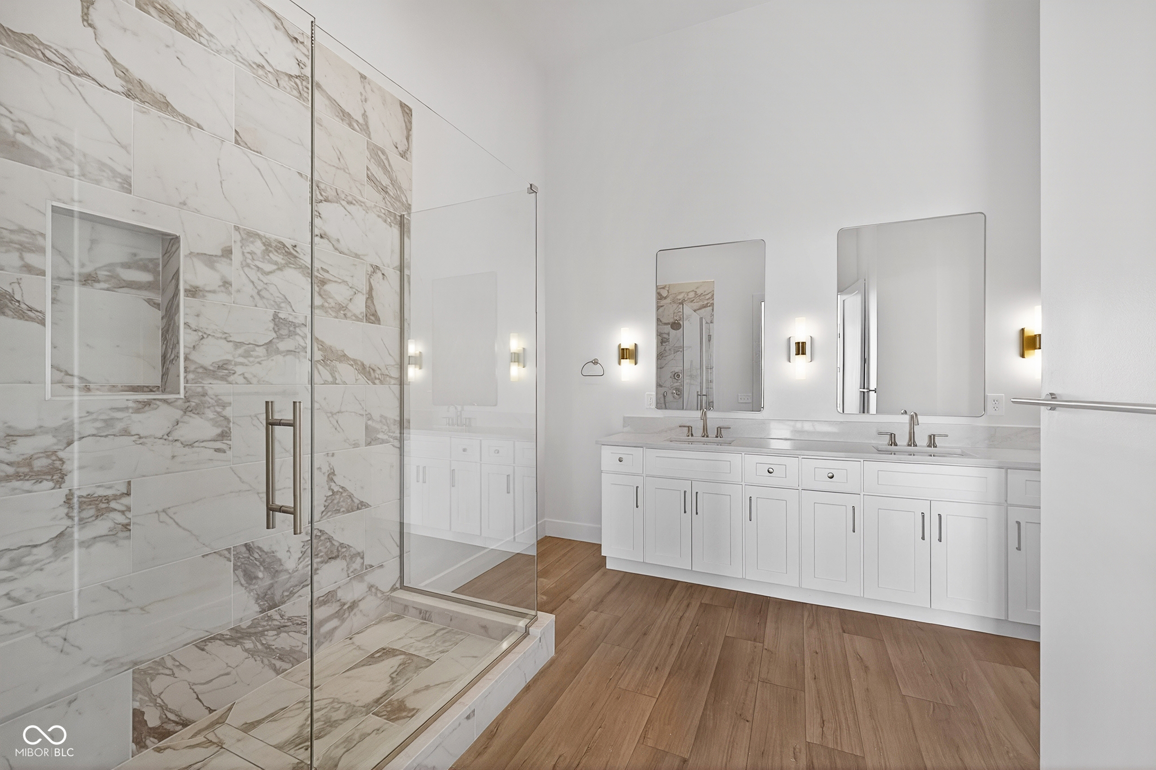 Carmel, Indiana, 46032, United States, 2 Bedrooms Bedrooms, ,3 BathroomsBathrooms,Residential,For Sale,1982806