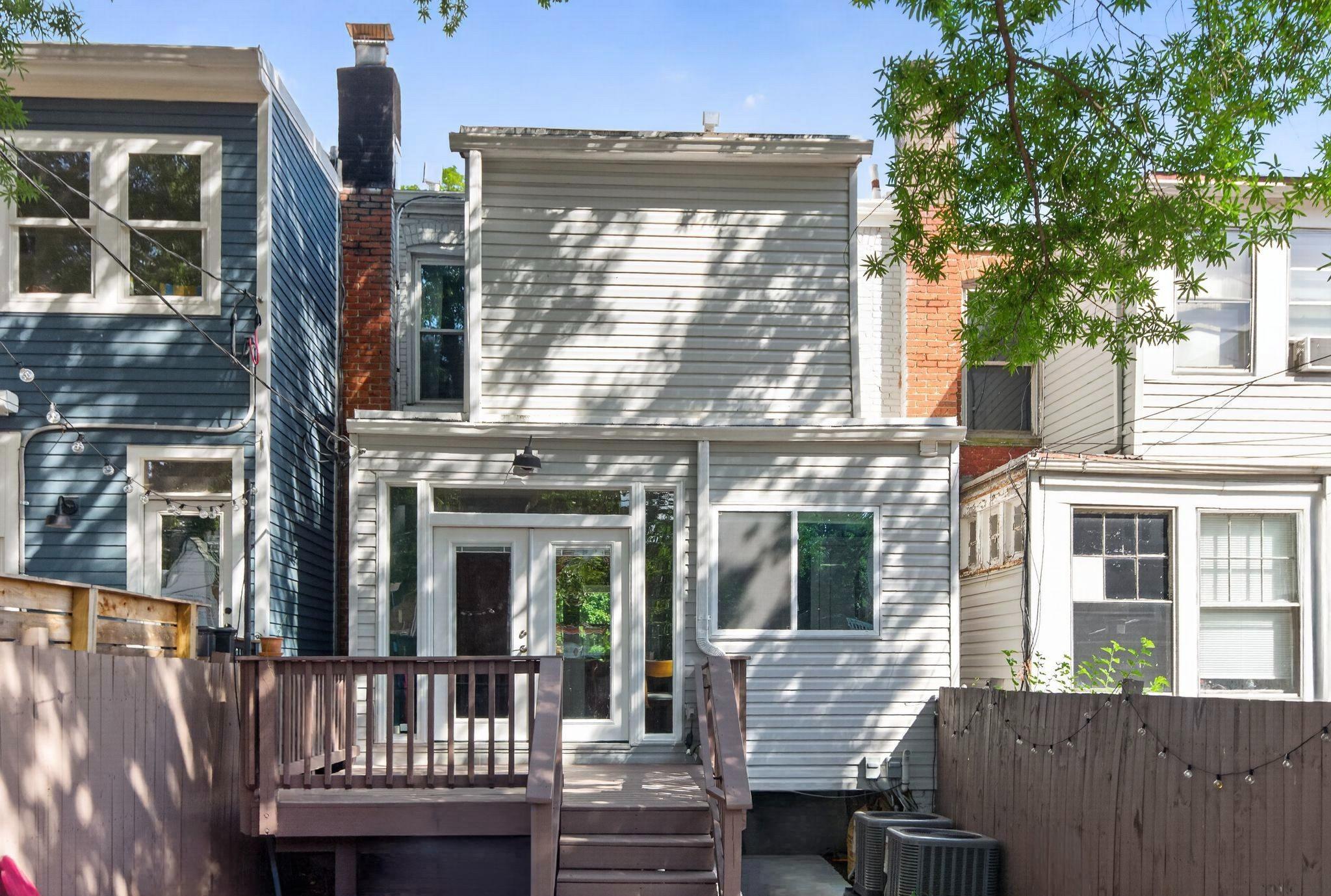  205 Rock Creek Church Road NW, Washington, DC, 20011 - 物件實景