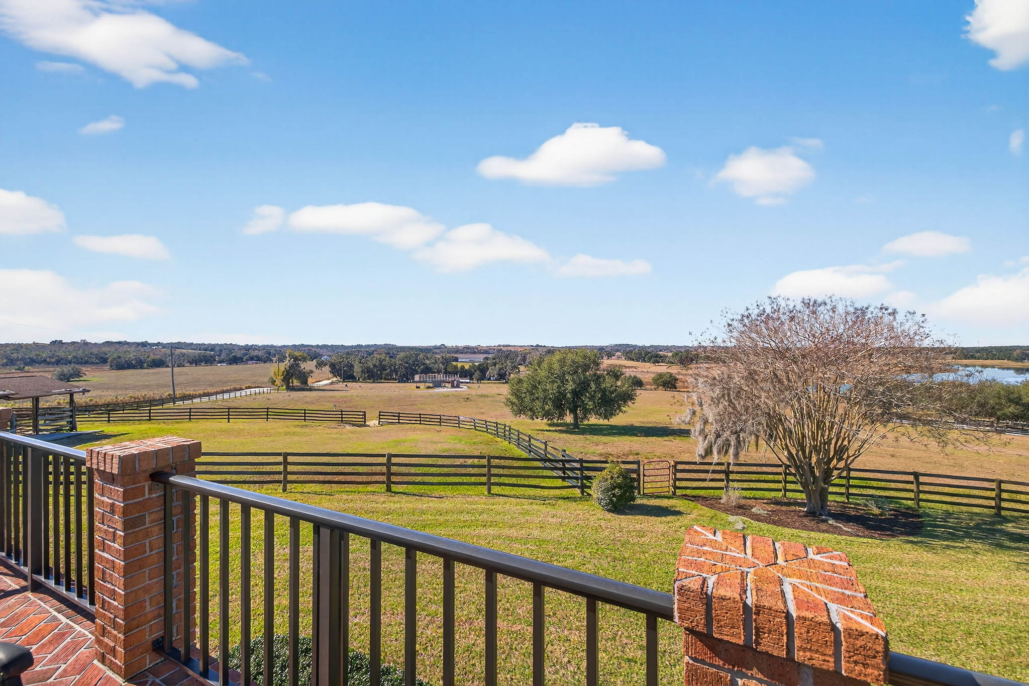 Dade City, Florida, 33525, United States, 4 Bedrooms Bedrooms, ,4 BathroomsBathrooms,Residential,For Sale,2012109