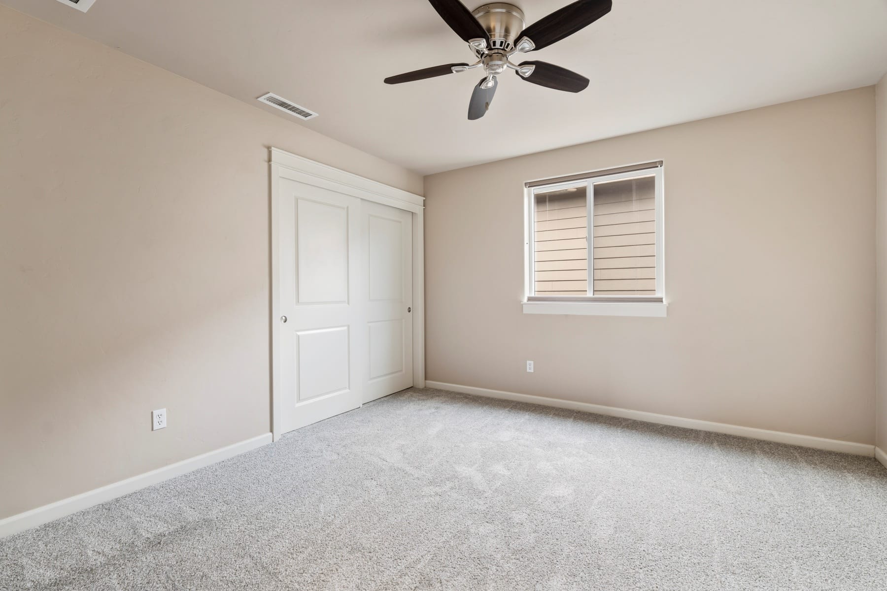  61146 SE Sydney Harbor Drive Bend, OR 97702 - 物件實景