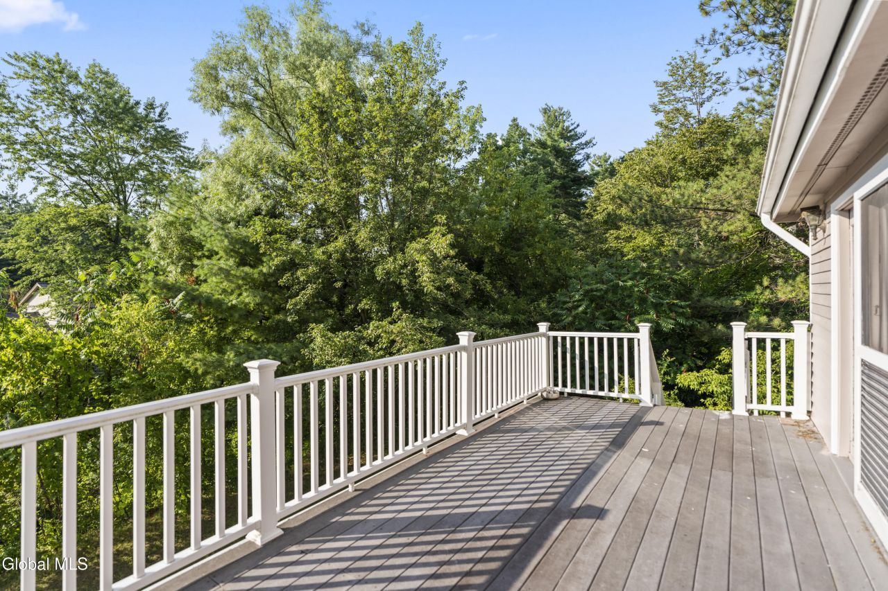Niskayuna, New York, 12309, United States, 6 Bedrooms Bedrooms, ,4 BathroomsBathrooms,Residential,For Sale,1906999