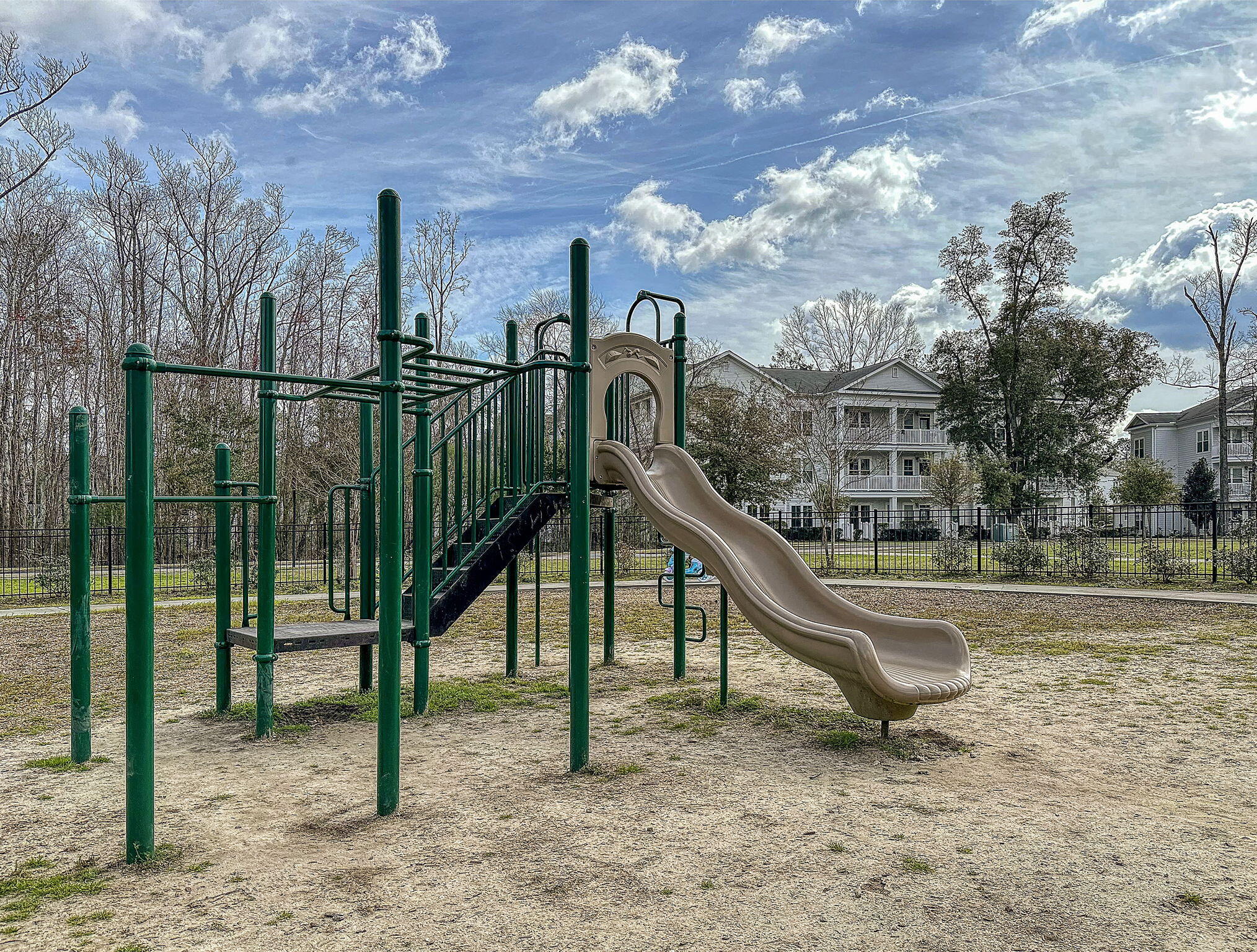 Charleston, South Carolina, 29414, United States, 4 Bedrooms Bedrooms, ,3 BathroomsBathrooms,Residential,For Sale,1979089