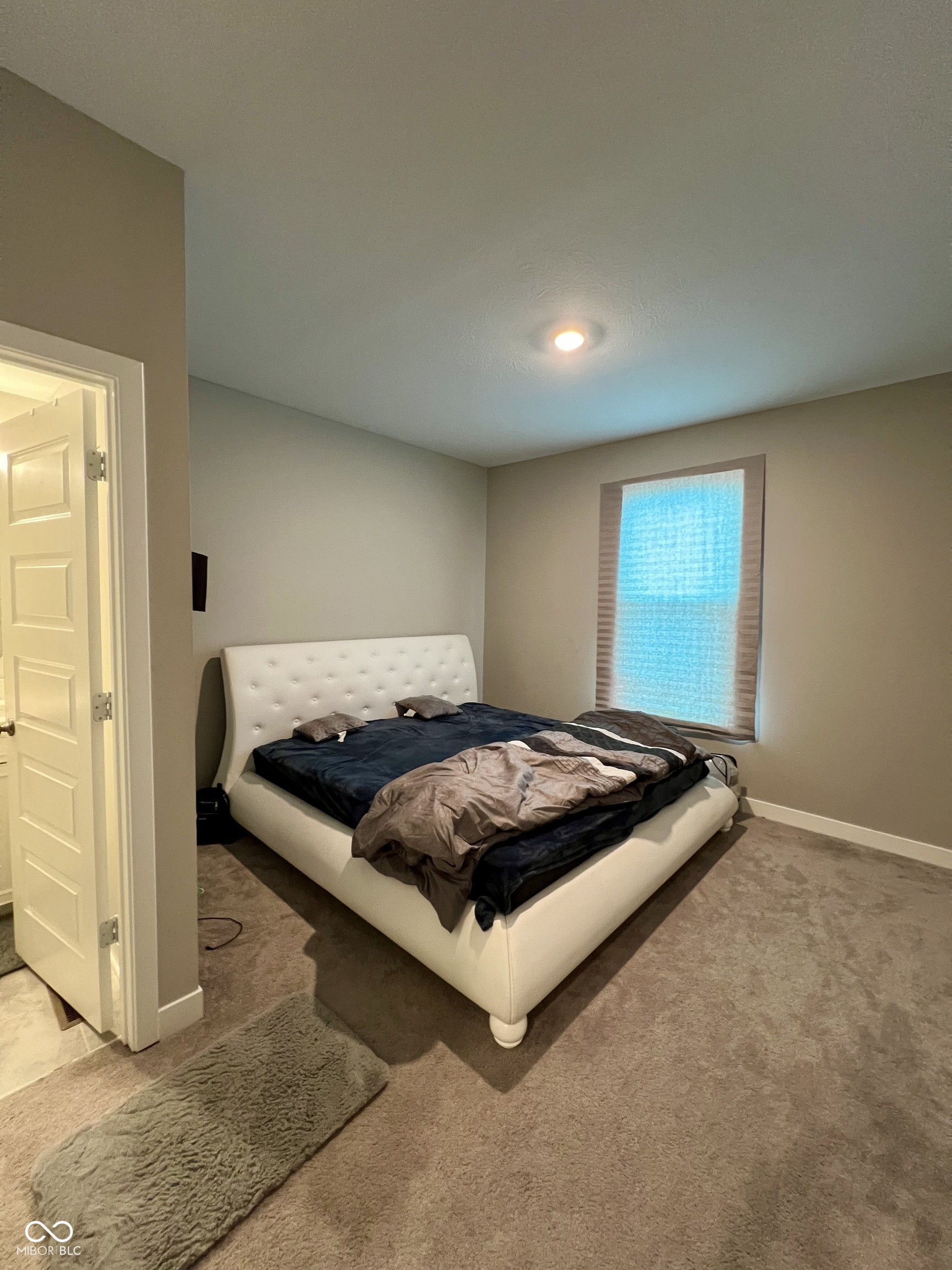 Greenwood, Indiana, 46143, United States, 5 Bedrooms Bedrooms, ,4 BathroomsBathrooms,Residential,For Sale,1976325