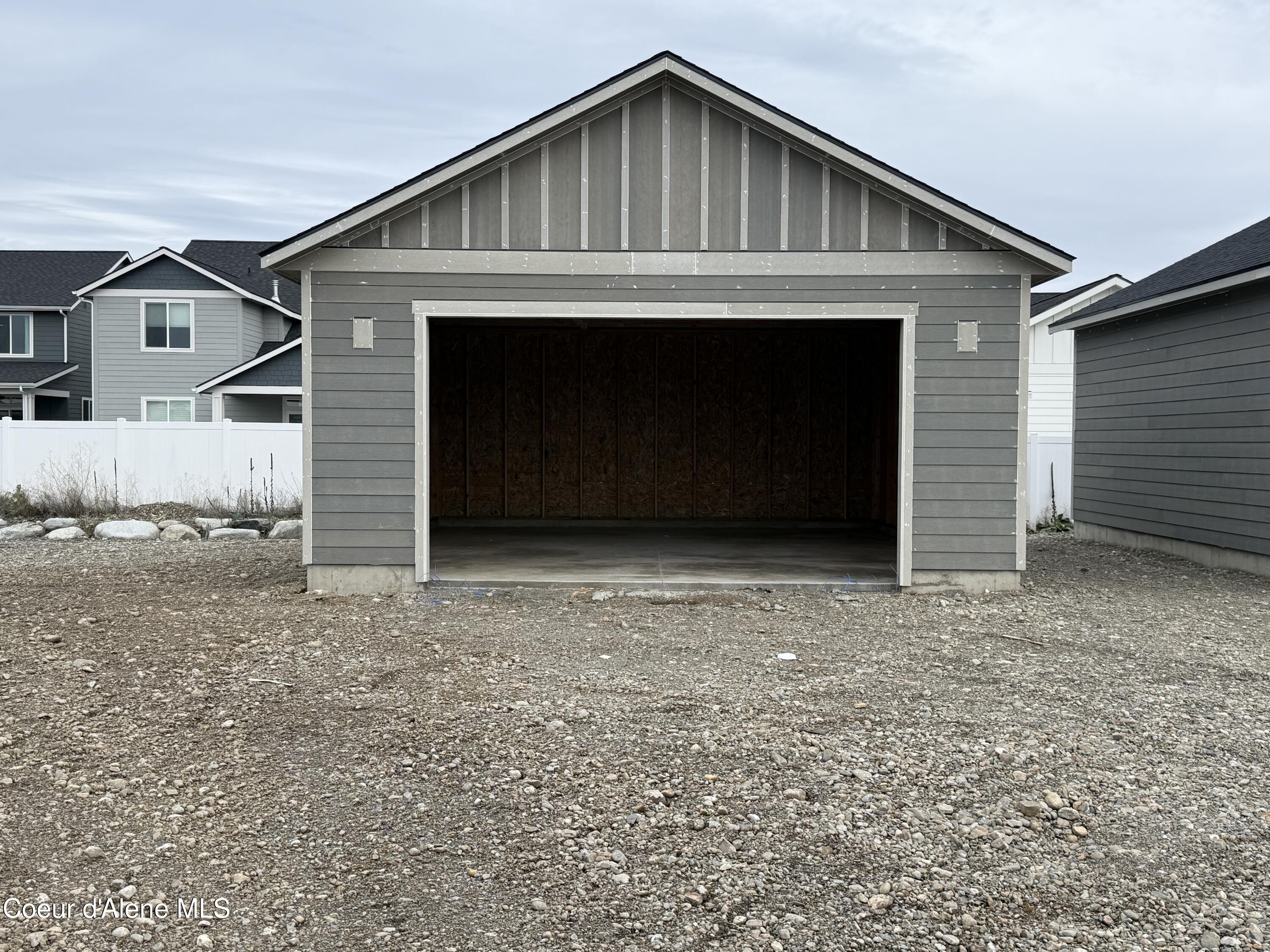 Post Falls, Idaho, 83854, United States, 4 Bedrooms Bedrooms, ,3 BathroomsBathrooms,Residential,For Sale,1973812