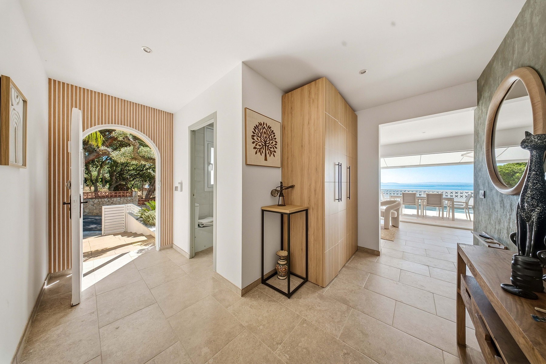  Contemporary villa with pool and panoramic views of Roses Bay - 物件實景