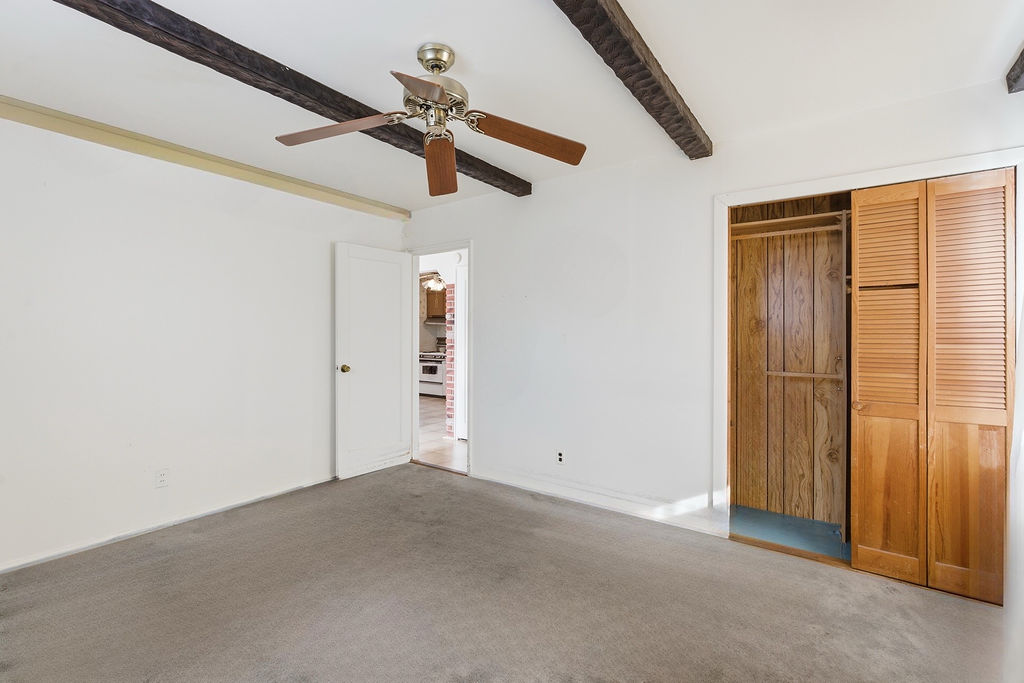 Howard Beach, New York, 11414, United States, 4 Bedrooms Bedrooms, ,1 BathroomBathrooms,Residential,For Sale,2005668