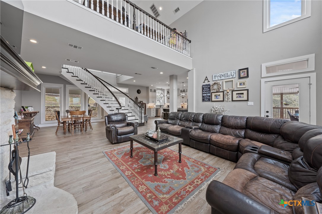 Belton, Texas, 76513, United States, 4 Bedrooms Bedrooms, ,3 BathroomsBathrooms,Residential,For Sale,1989354