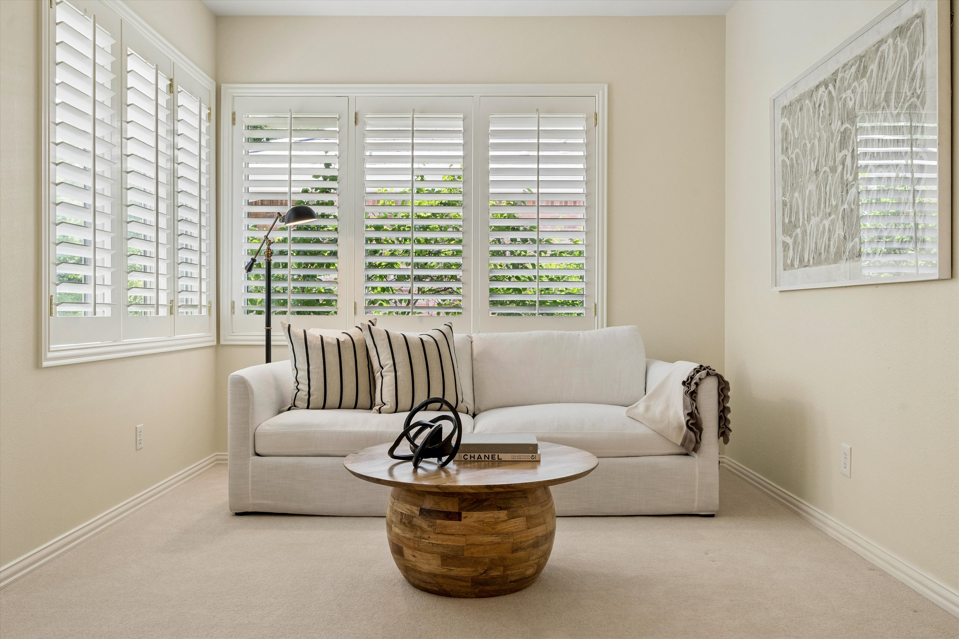  Luxury Features, Thoughtful Upgrades And Beautiful Outdoor Space - 物件實景
