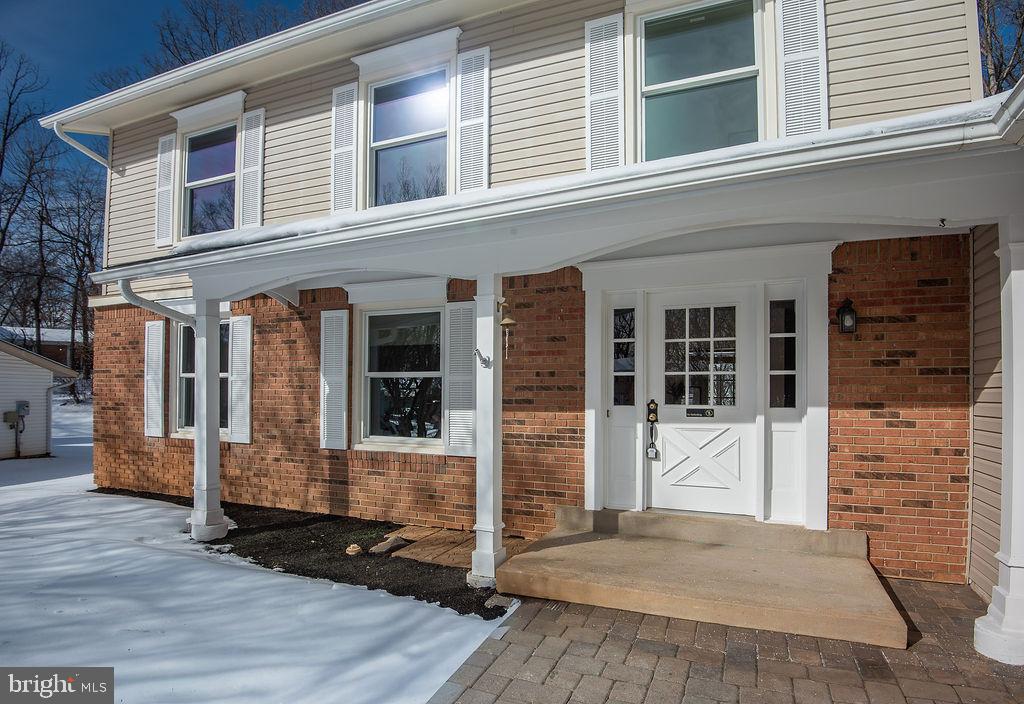 Springfield, Virginia, 22153, United States, 4 Bedrooms Bedrooms, ,3 BathroomsBathrooms,Residential,For Sale,2015320