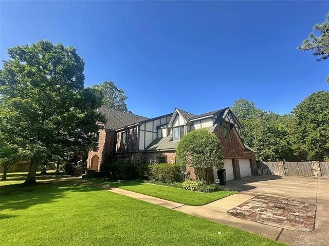 Tahlequah, Oklahoma, 74464, United States, 4 Bedrooms Bedrooms, ,4 BathroomsBathrooms,Residential,For Sale,1975818