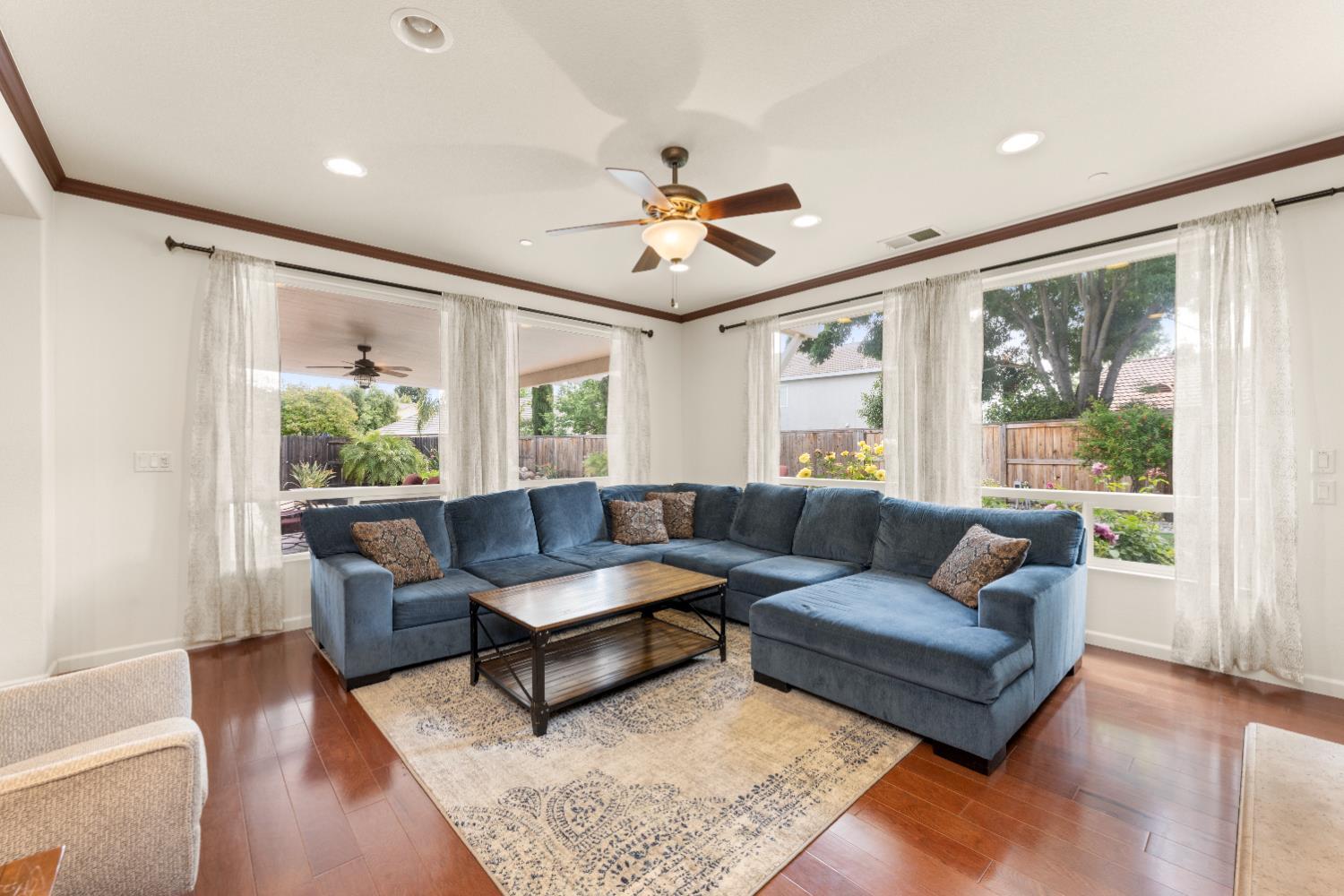 Lincoln, California, 95648, United States, 5 Bedrooms Bedrooms, ,4 BathroomsBathrooms,Residential,For Sale,2035339