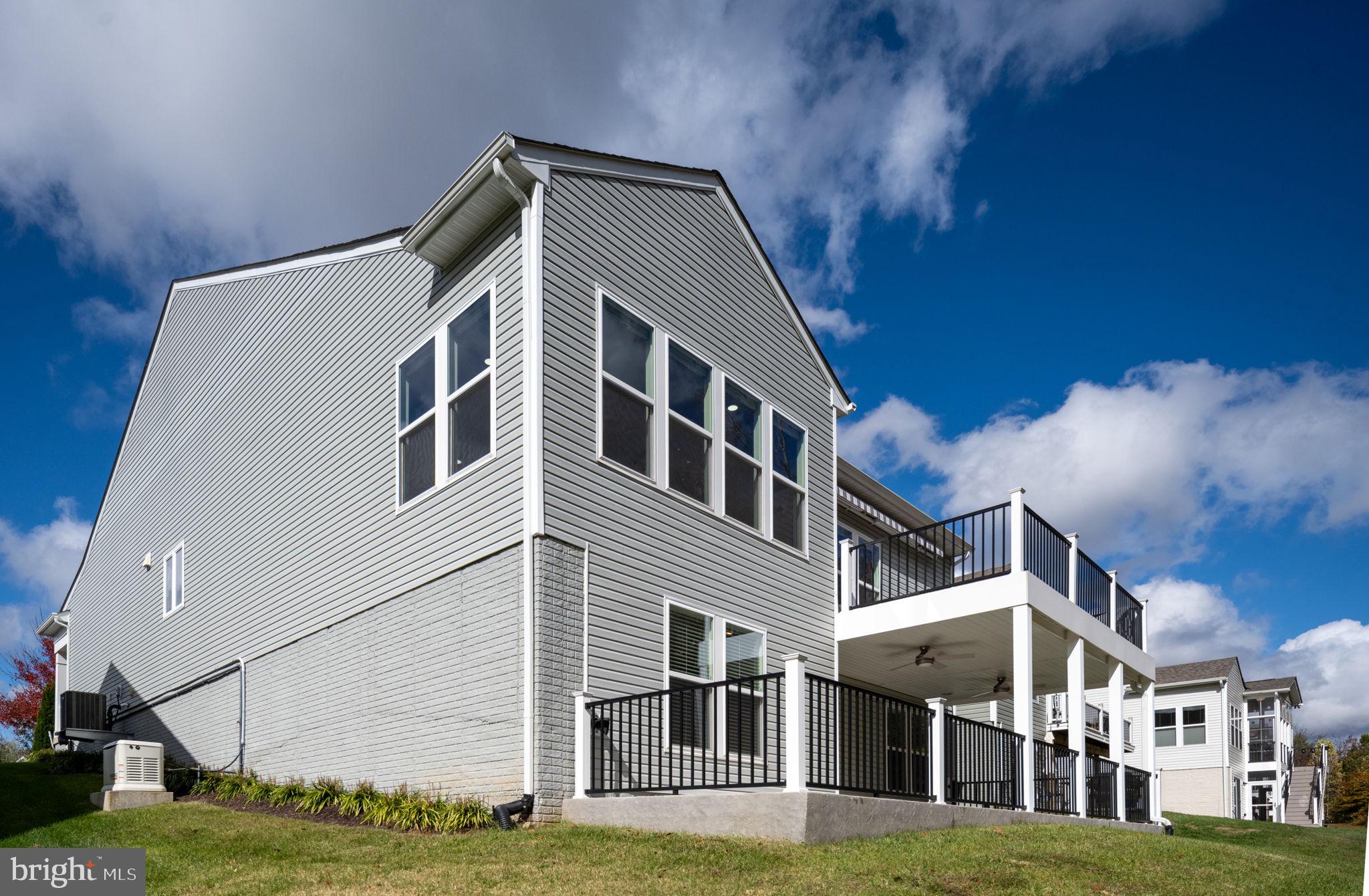 Fredericksburg, Virginia, 22406, United States, 2 Bedrooms Bedrooms, ,3 BathroomsBathrooms,Residential,For Sale,1978338