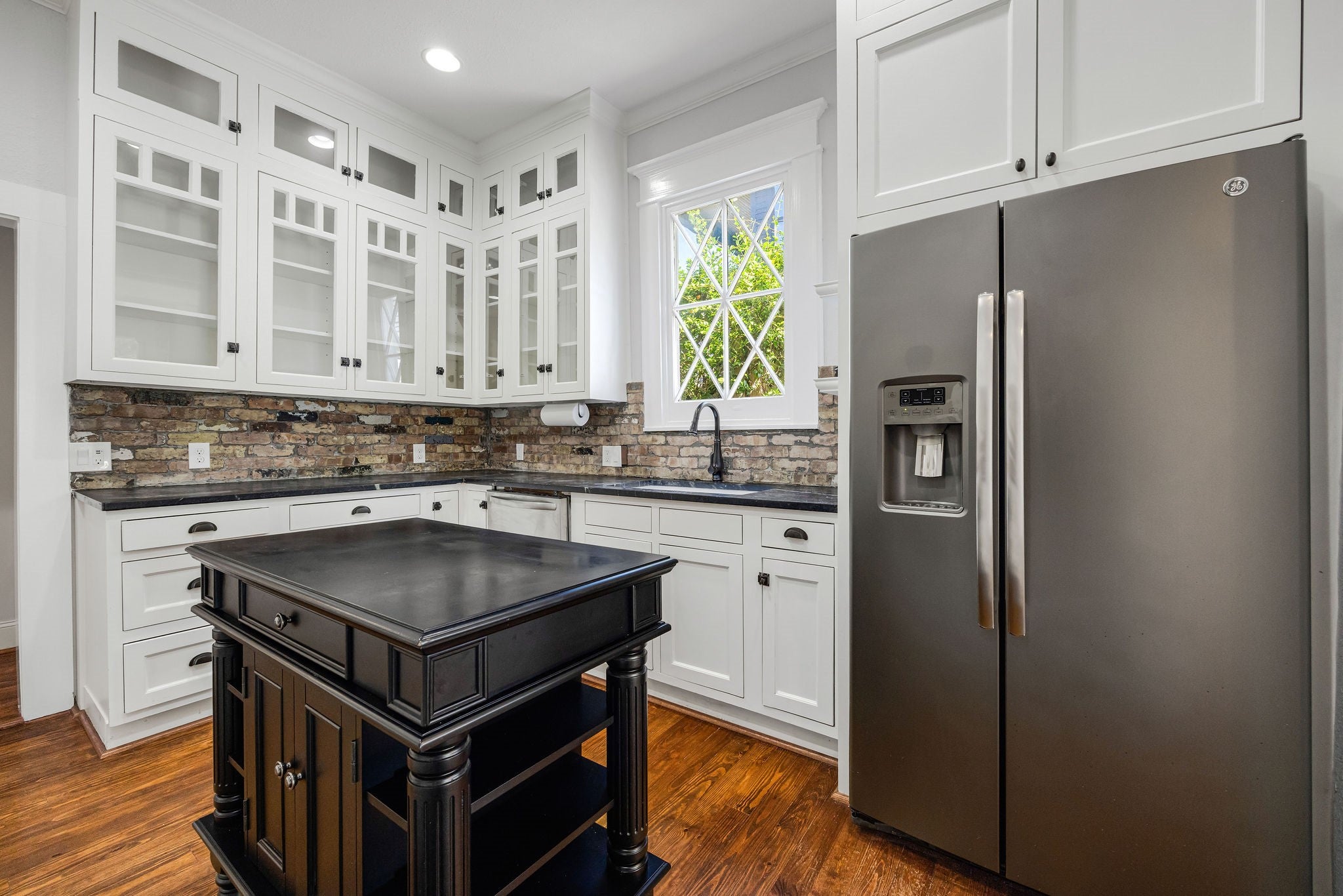 Archer St, Houston, TX 77009