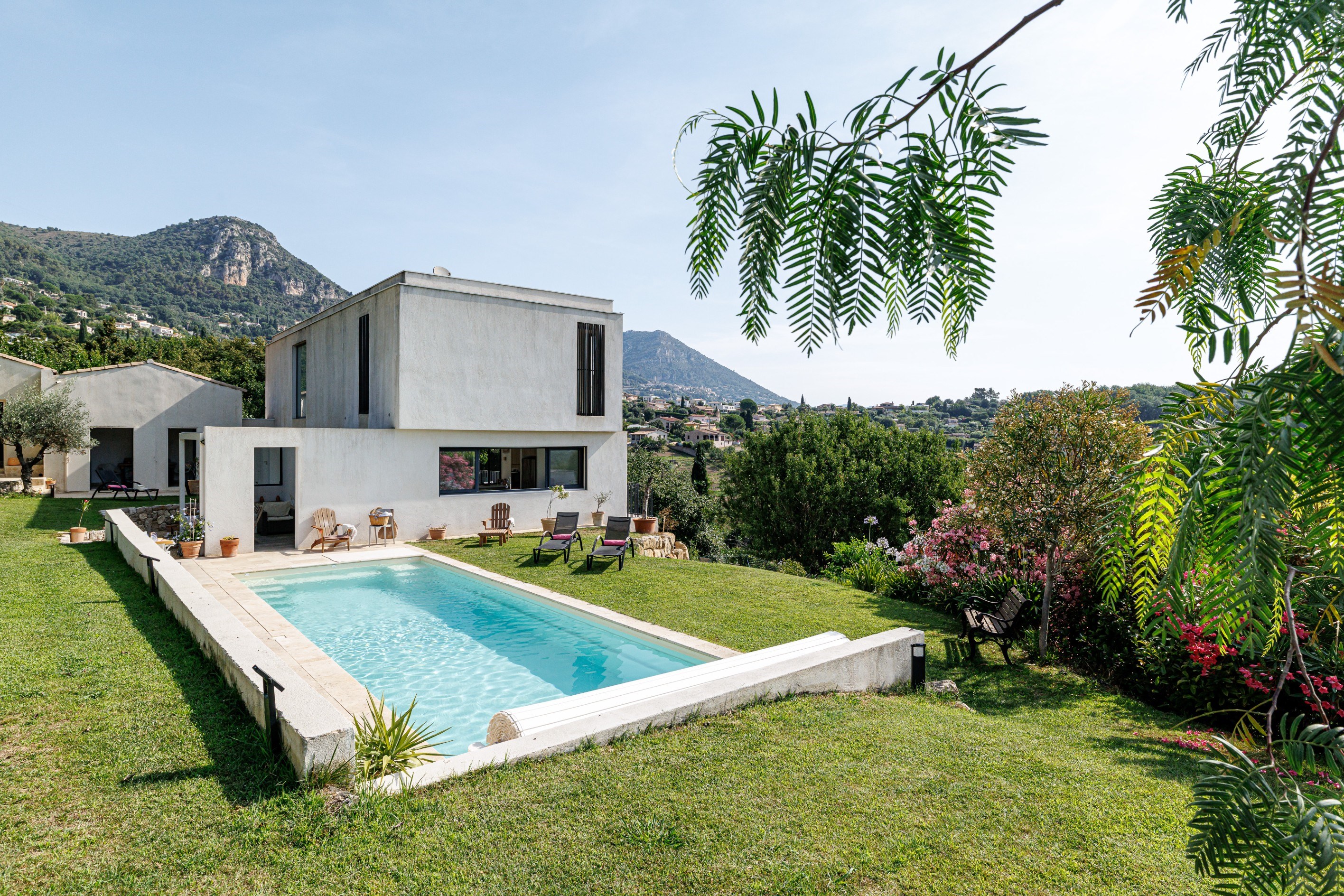  Architect-designed contemporary villa for sale in Vence near Saint-Paul-de-Vence - 物件實景