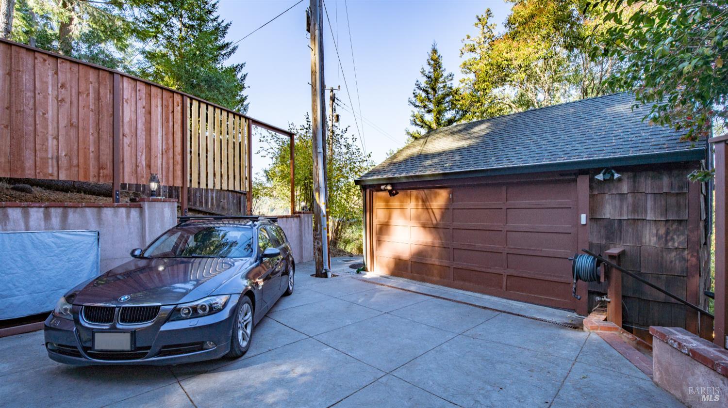 Woodacre, California, 94973, United States, 4 Bedrooms Bedrooms, ,5 BathroomsBathrooms,Residential,For Sale,1847127