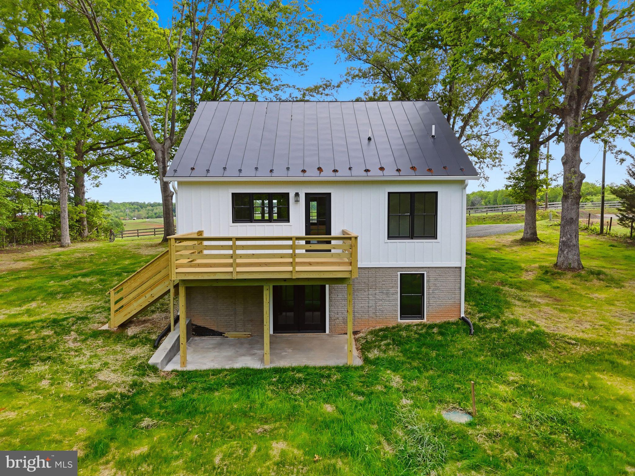 Reva, Virginia, 22735, United States, 2 Bedrooms Bedrooms, ,2 BathroomsBathrooms,Residential,For Sale,2048216