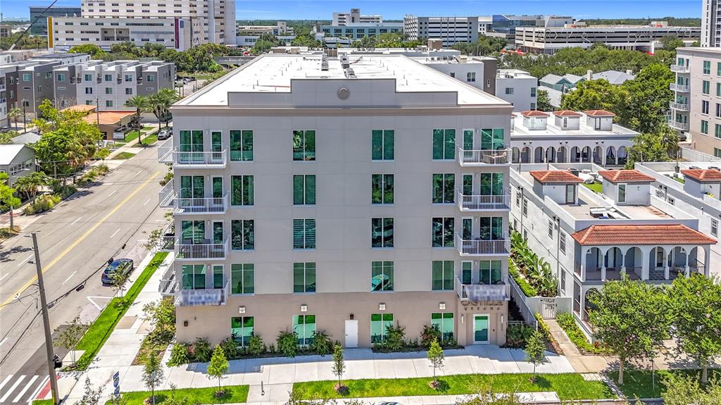 St Petersburg, Florida, 33701, United States, 2 Bedrooms Bedrooms, ,2 BathroomsBathrooms,Residential,For Sale,1889931