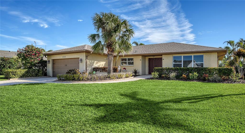 Bradenton, Florida, 34210, United States, 3 Bedrooms Bedrooms, ,2 BathroomsBathrooms,Residential,For Sale,1957049
