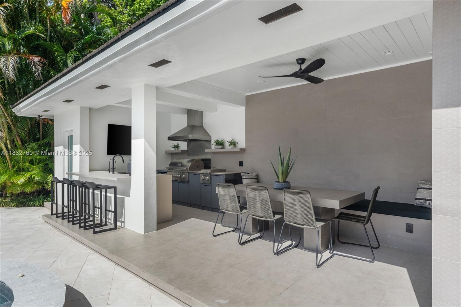 Miami, Florida, 33137, United States, 4 Bedrooms Bedrooms, ,5 BathroomsBathrooms,Residential,For Sale,1883564