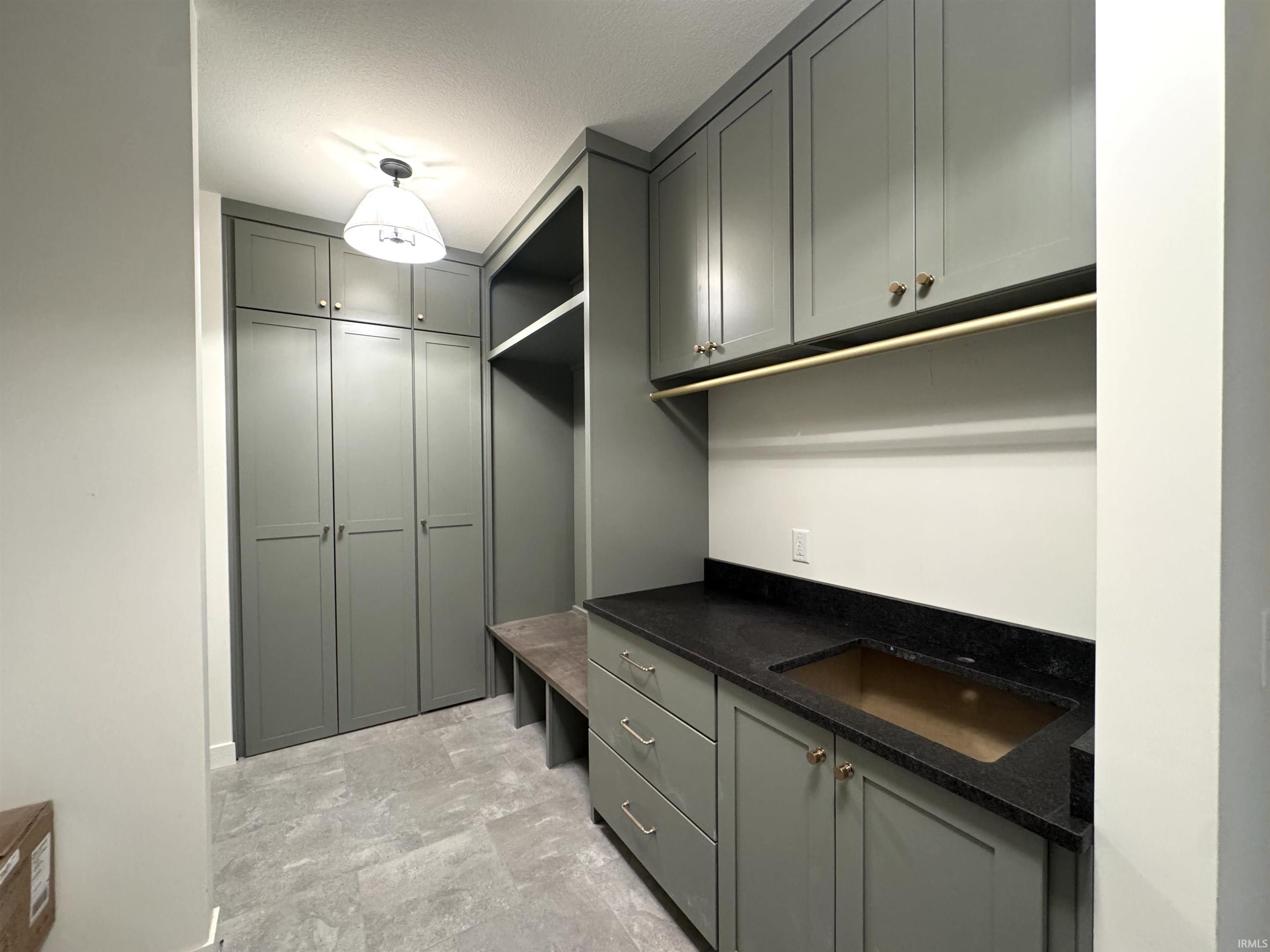 Huntertown, Indiana, 46748, United States, 3 Bedrooms Bedrooms, ,3 BathroomsBathrooms,Residential,For Sale,2009078