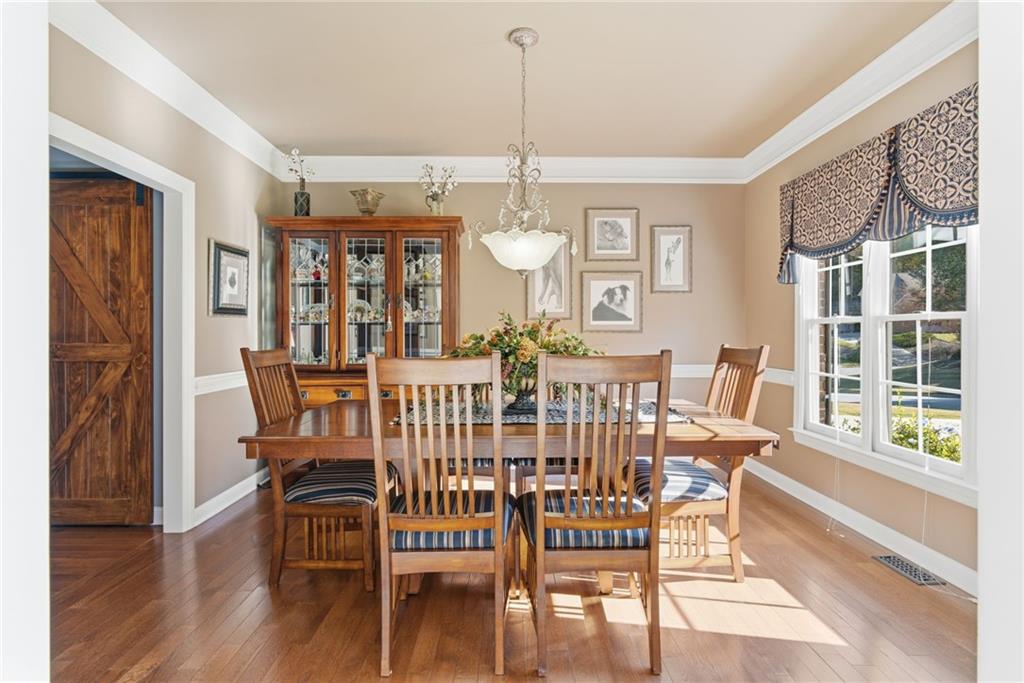 Buford, Georgia, 30518, United States, 5 Bedrooms Bedrooms, ,4 BathroomsBathrooms,Residential,For Sale,1987434