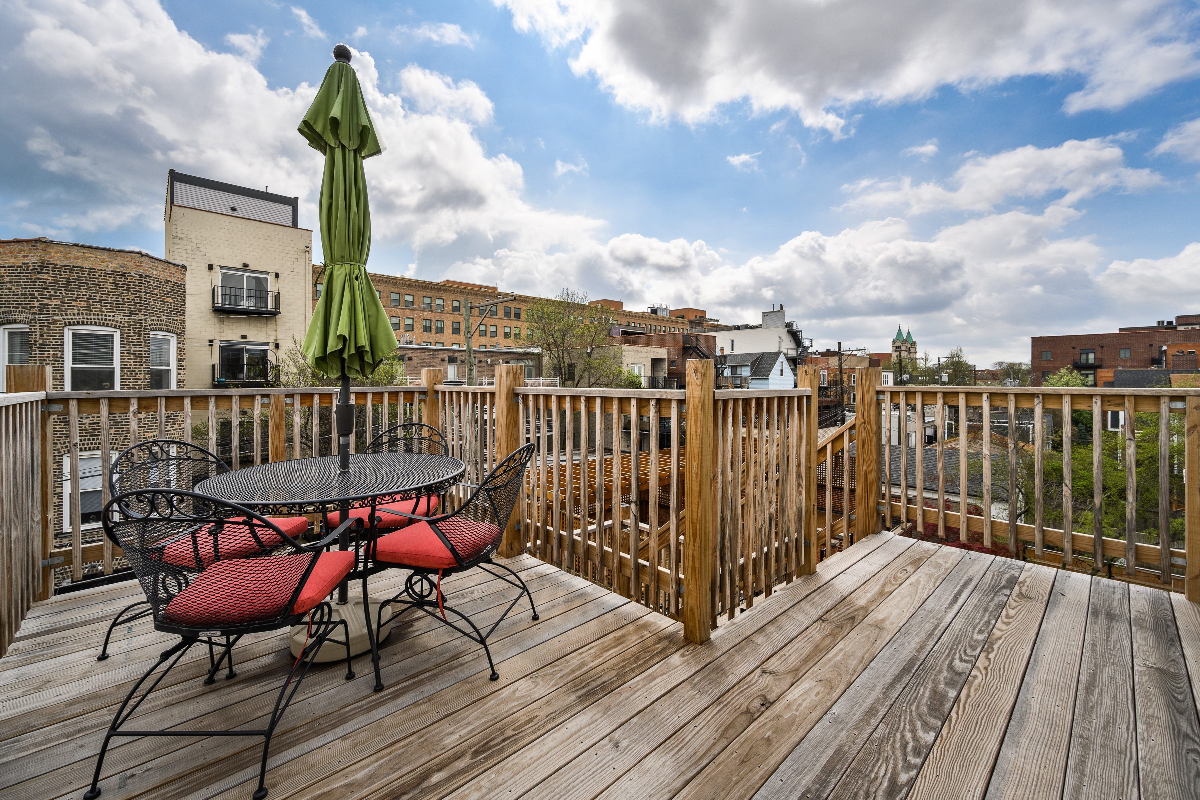  Exceptional Blend of Space and Functionality - 物件實景