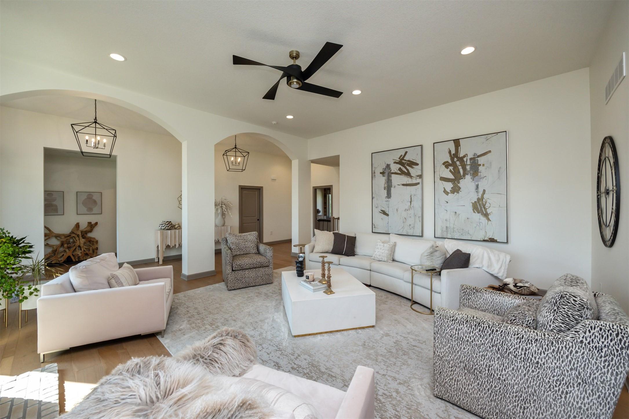 Johnston, Iowa, 50131, United States, 4 Bedrooms Bedrooms, ,4 BathroomsBathrooms,Residential,For Sale,1974668