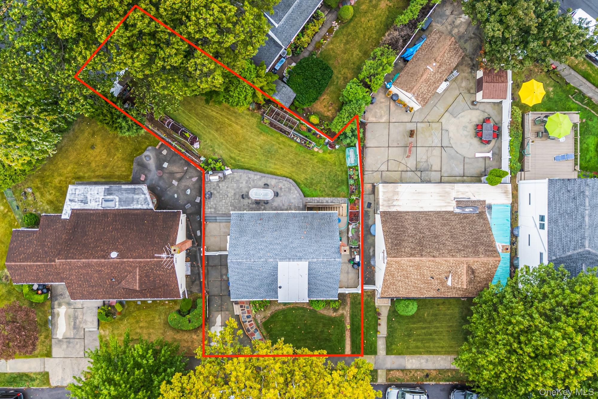  27-22 Bayside Lane, Flushing, NY, 11358 - 物件實景