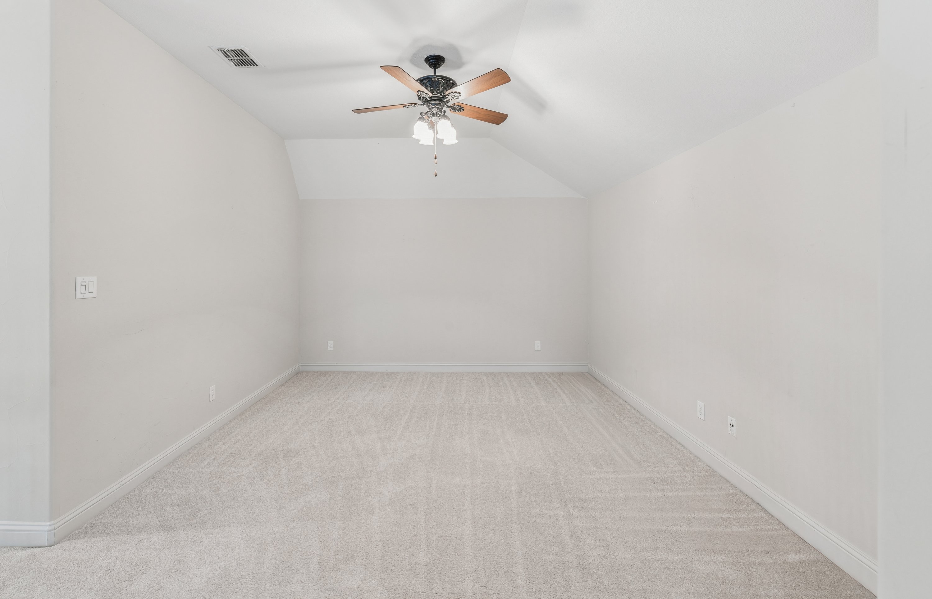  Four bedroom in Bluffview gated community - 物件實景