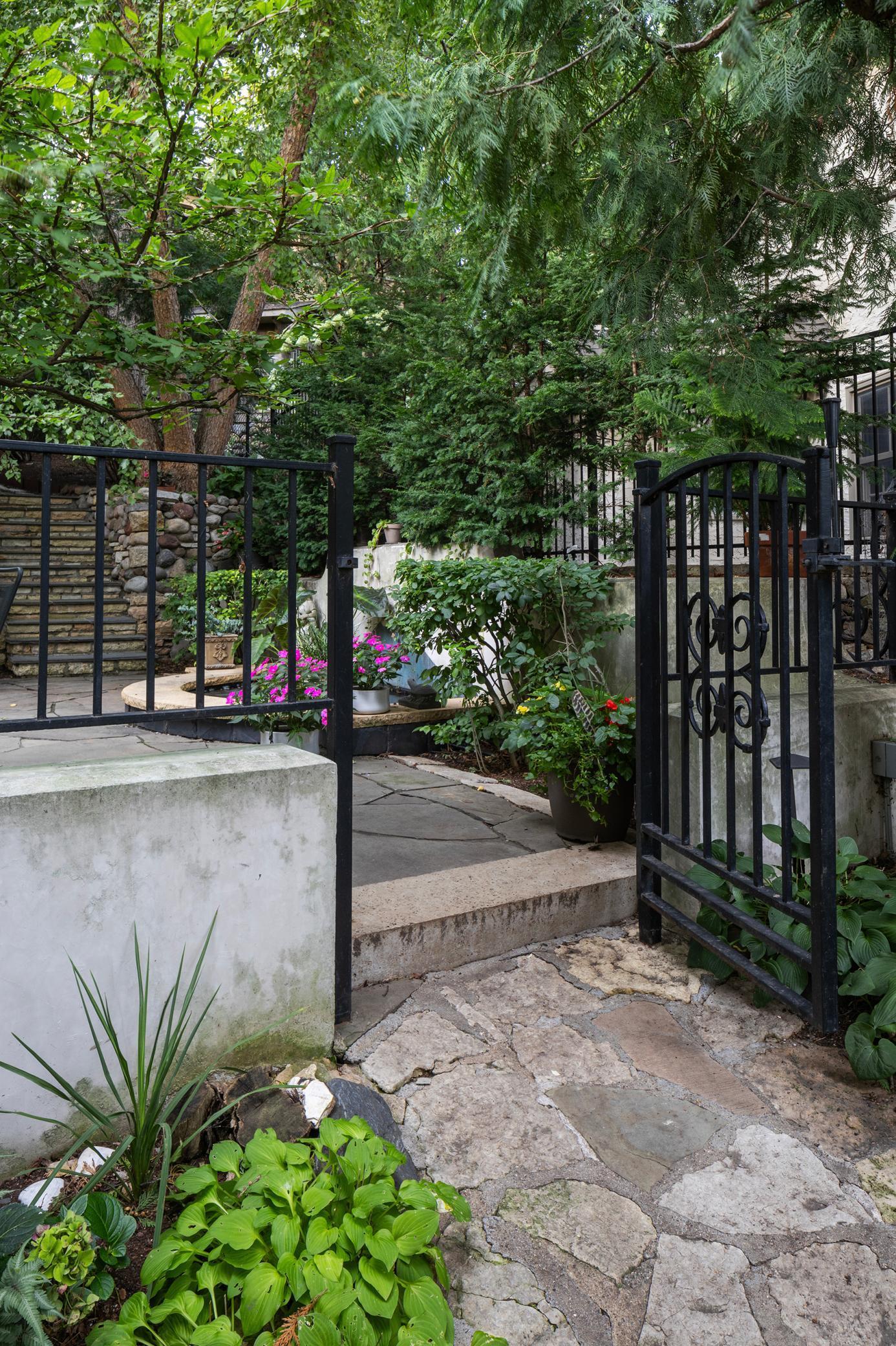 Minneapolis, Minnesota, 55416, United States, 4 Bedrooms Bedrooms, ,4 BathroomsBathrooms,Residential,For Sale,1901324