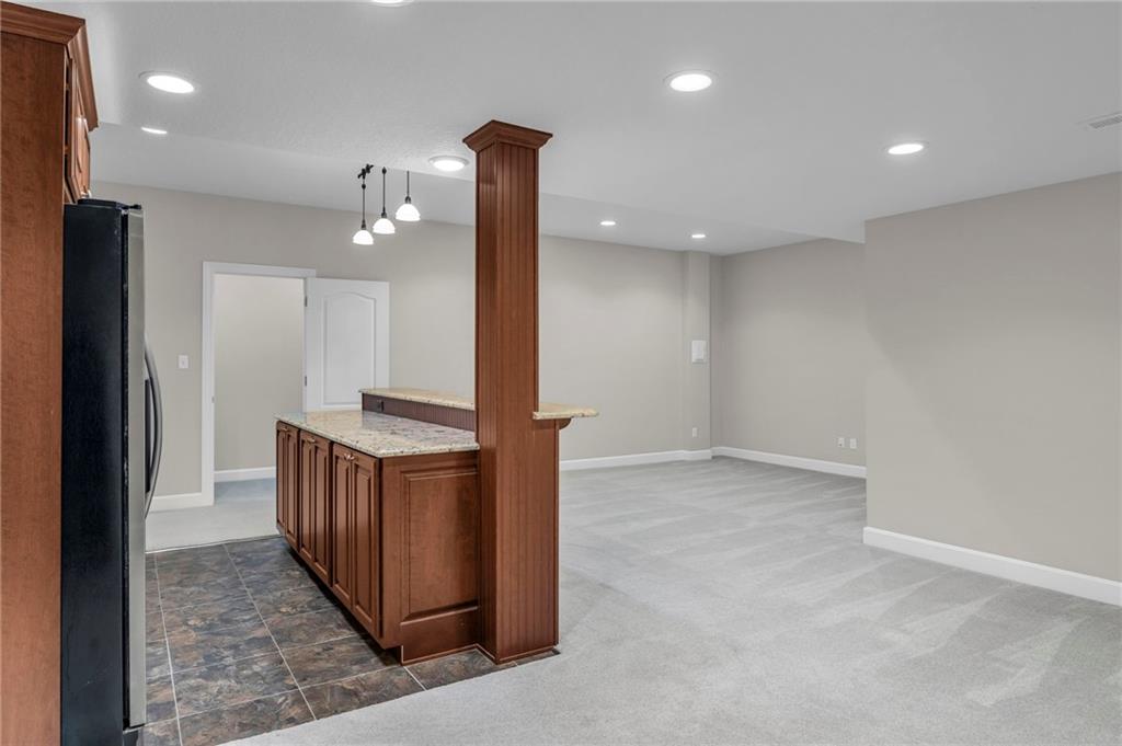 Lawrence, Kansas, 66049, United States, 5 Bedrooms Bedrooms, ,5 BathroomsBathrooms,Residential,For Sale,1848168