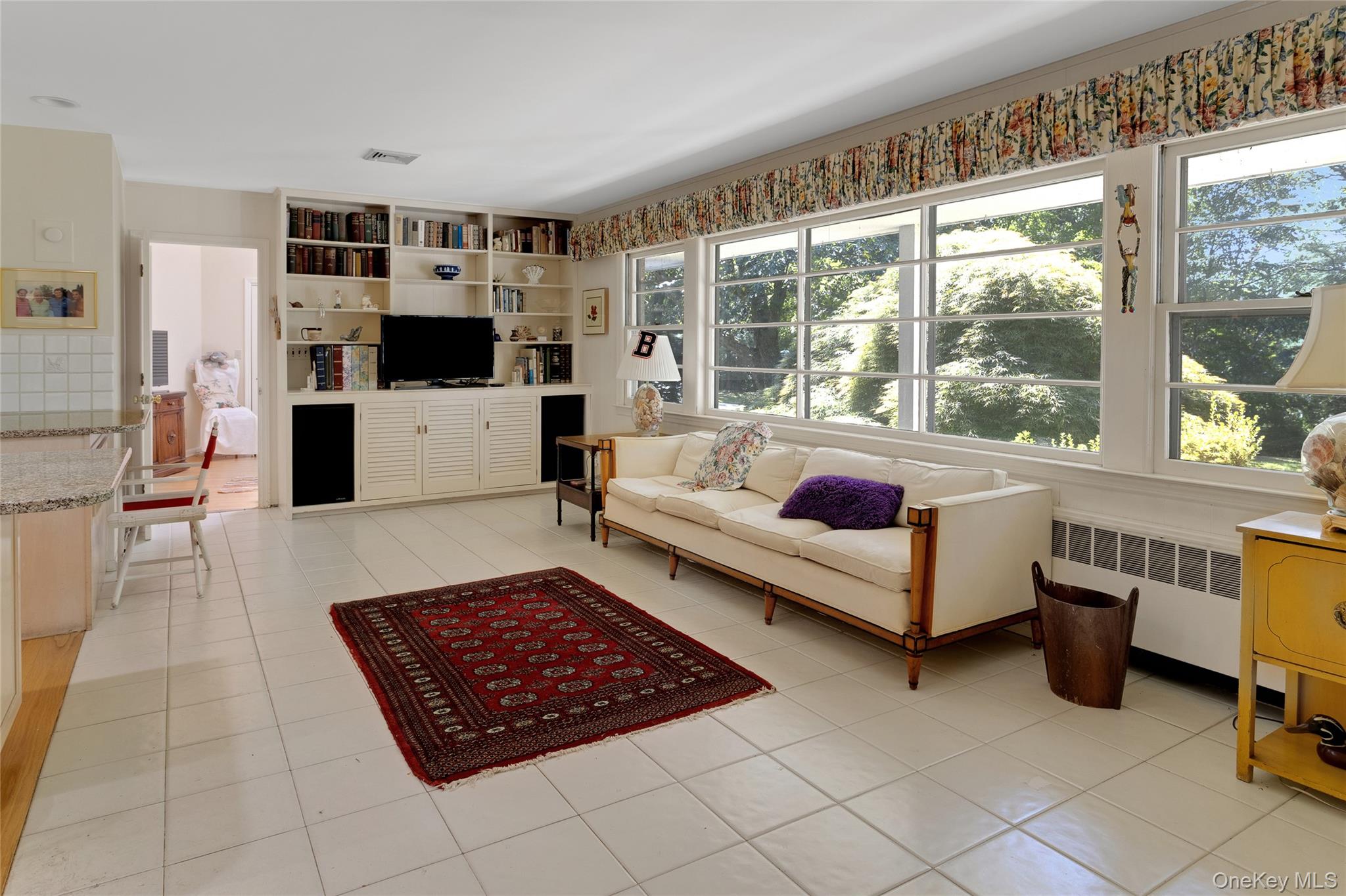 Greenwich, Connecticut, 06831, United States, 3 Bedrooms Bedrooms, ,3 BathroomsBathrooms,Residential,For Sale,1941925