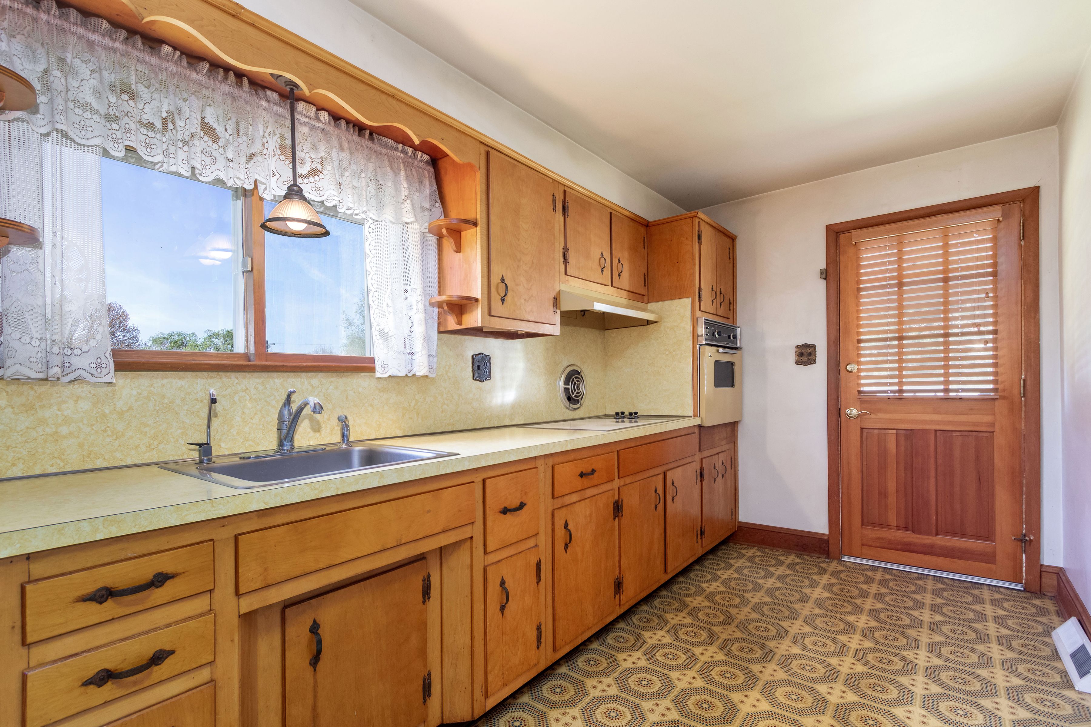  1104 Almshouse Road, Ivyland, PA 18974 - 物件實景
