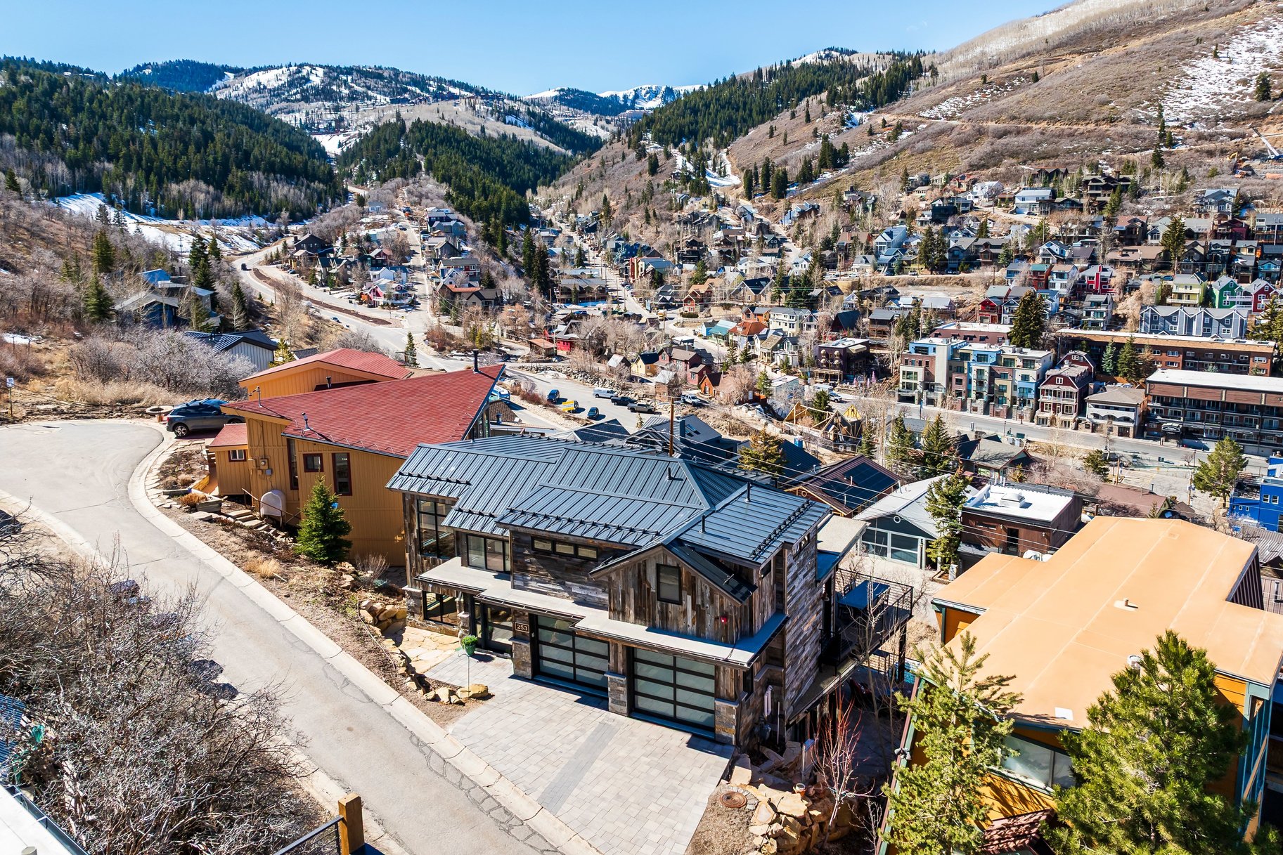  Mountain Modern Masterpiece with Sweeping Old Town and Ski Area Views - 物件實景