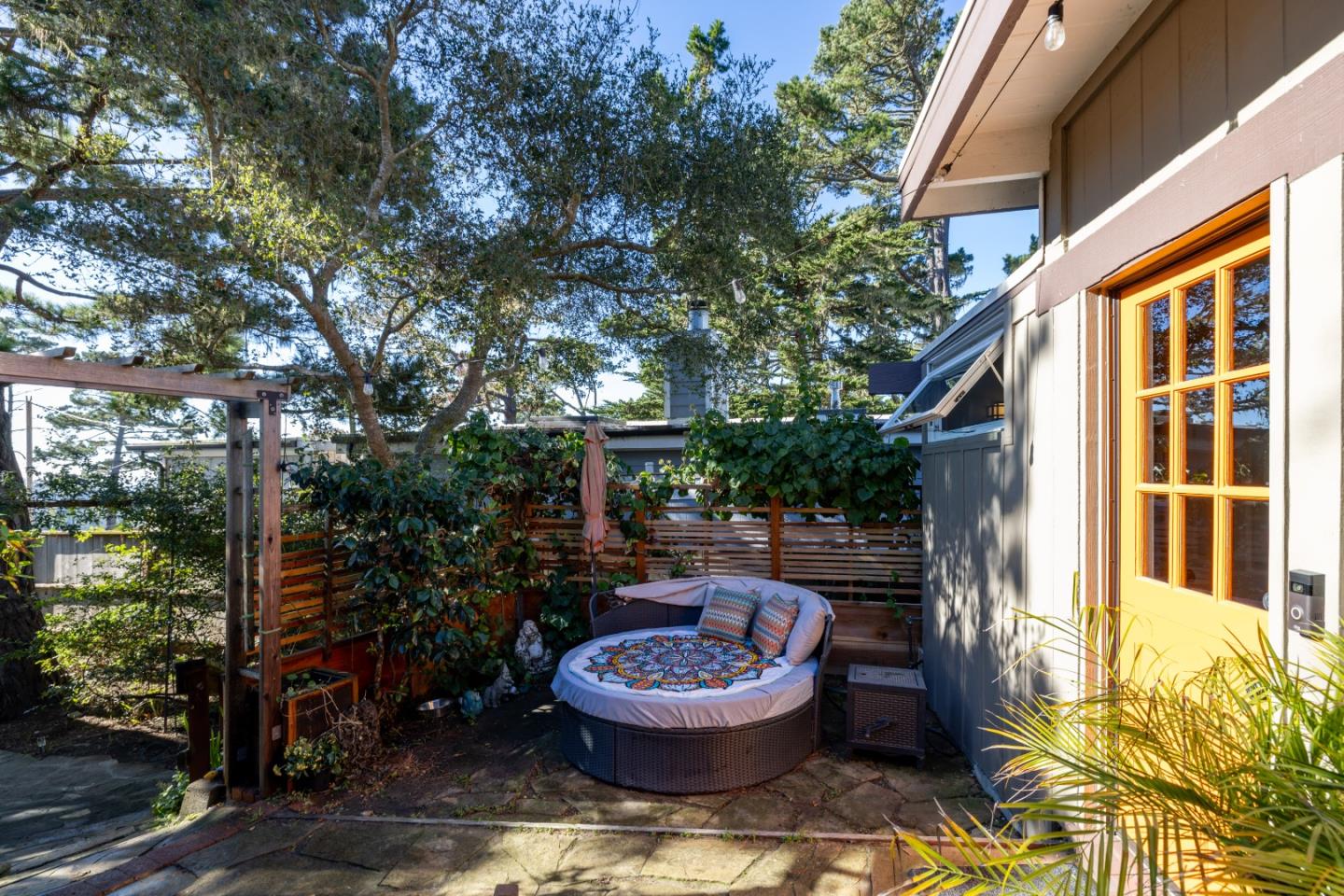 Pacific Grove, California, 93950, United States, 3 Bedrooms Bedrooms, ,2 BathroomsBathrooms,Residential,For Sale,1999669