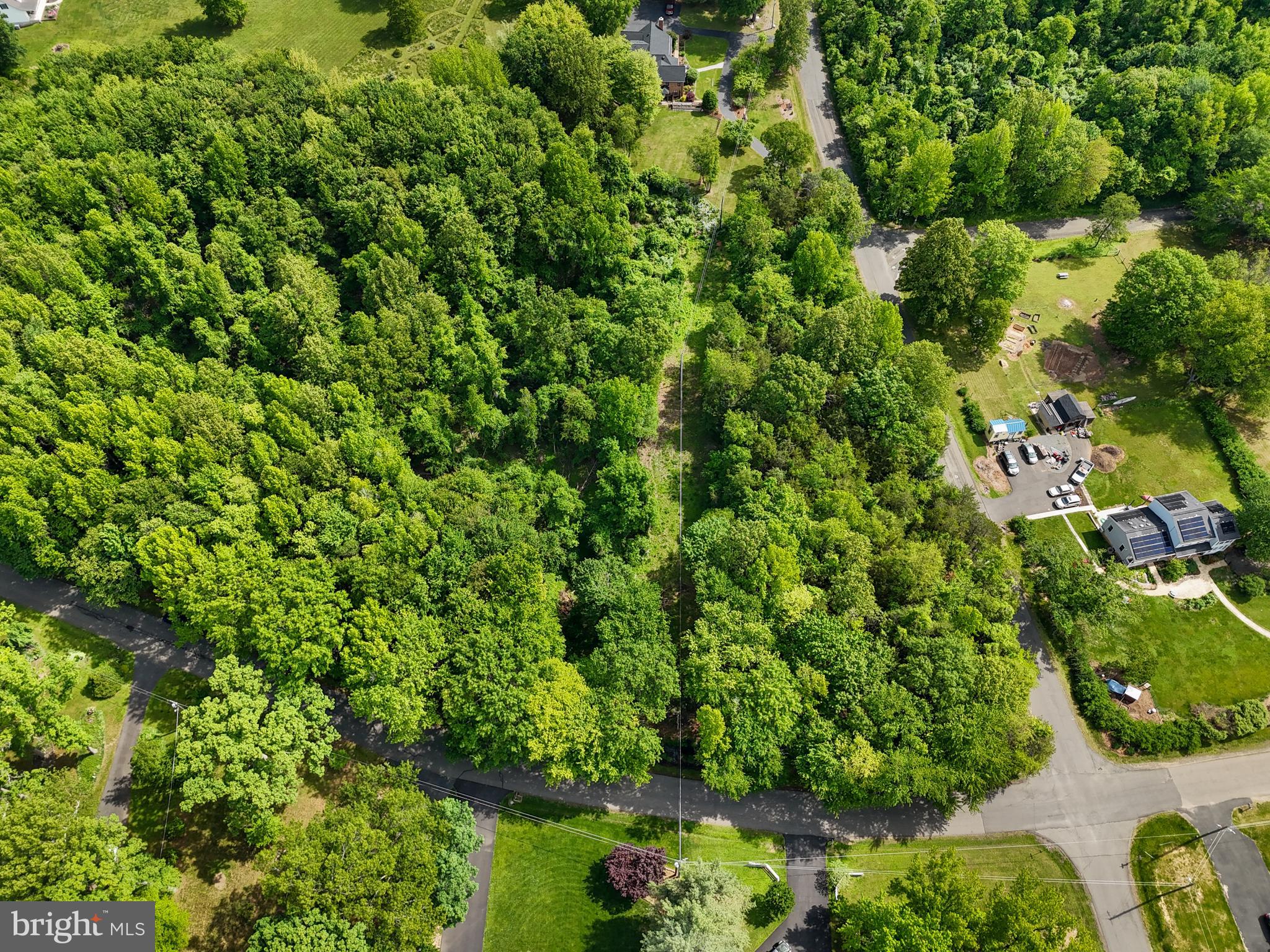 Warrenton, Virginia, 20187, United States, 5 Bedrooms Bedrooms, ,5 BathroomsBathrooms,Residential,For Sale,1977329