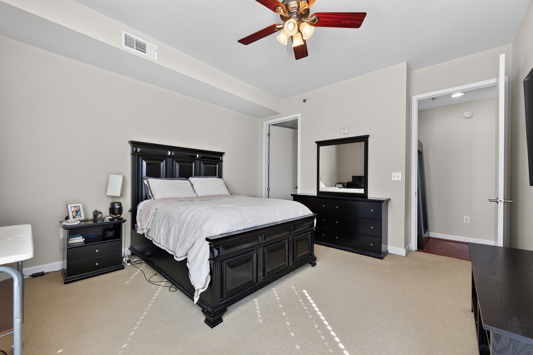  Stylish One Bedroom Condo with Great Amenities and Exceptional Buckhead Location - 物件實景