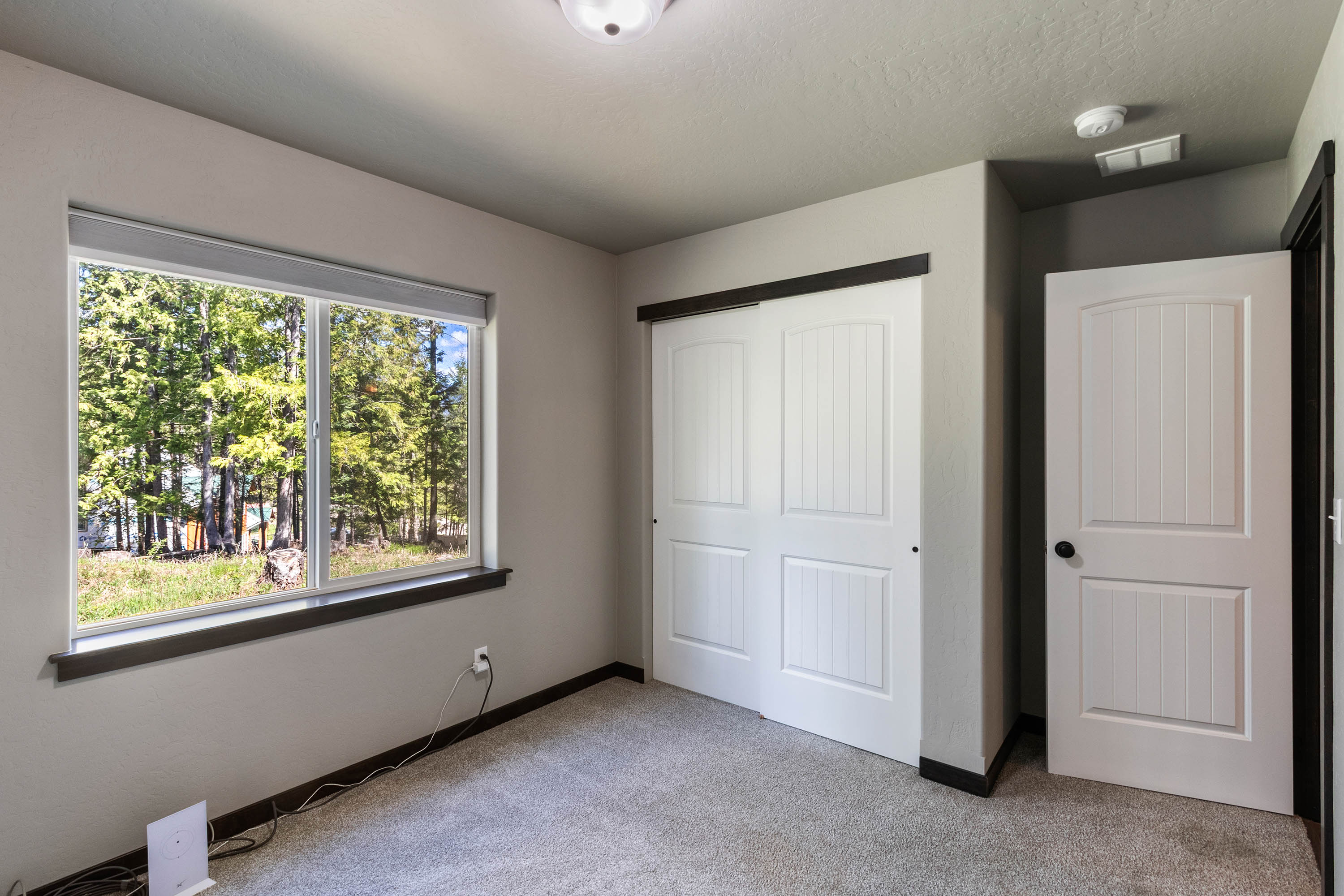 Sagle, Idaho, 83860, United States, 3 Bedrooms Bedrooms, ,2 BathroomsBathrooms,Residential,For Sale,1996409