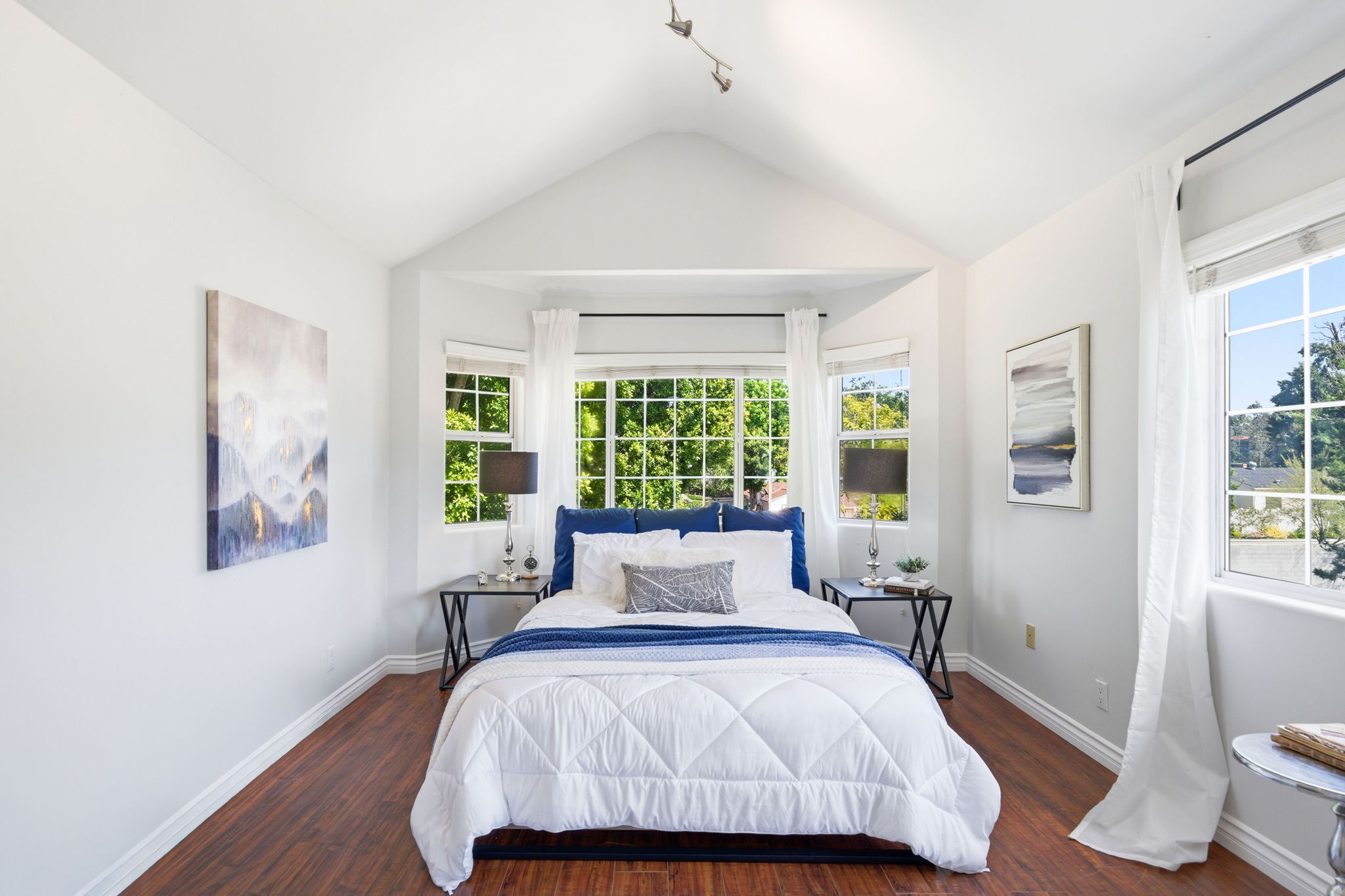  4115 Laurelgrove Ave - 物件實景