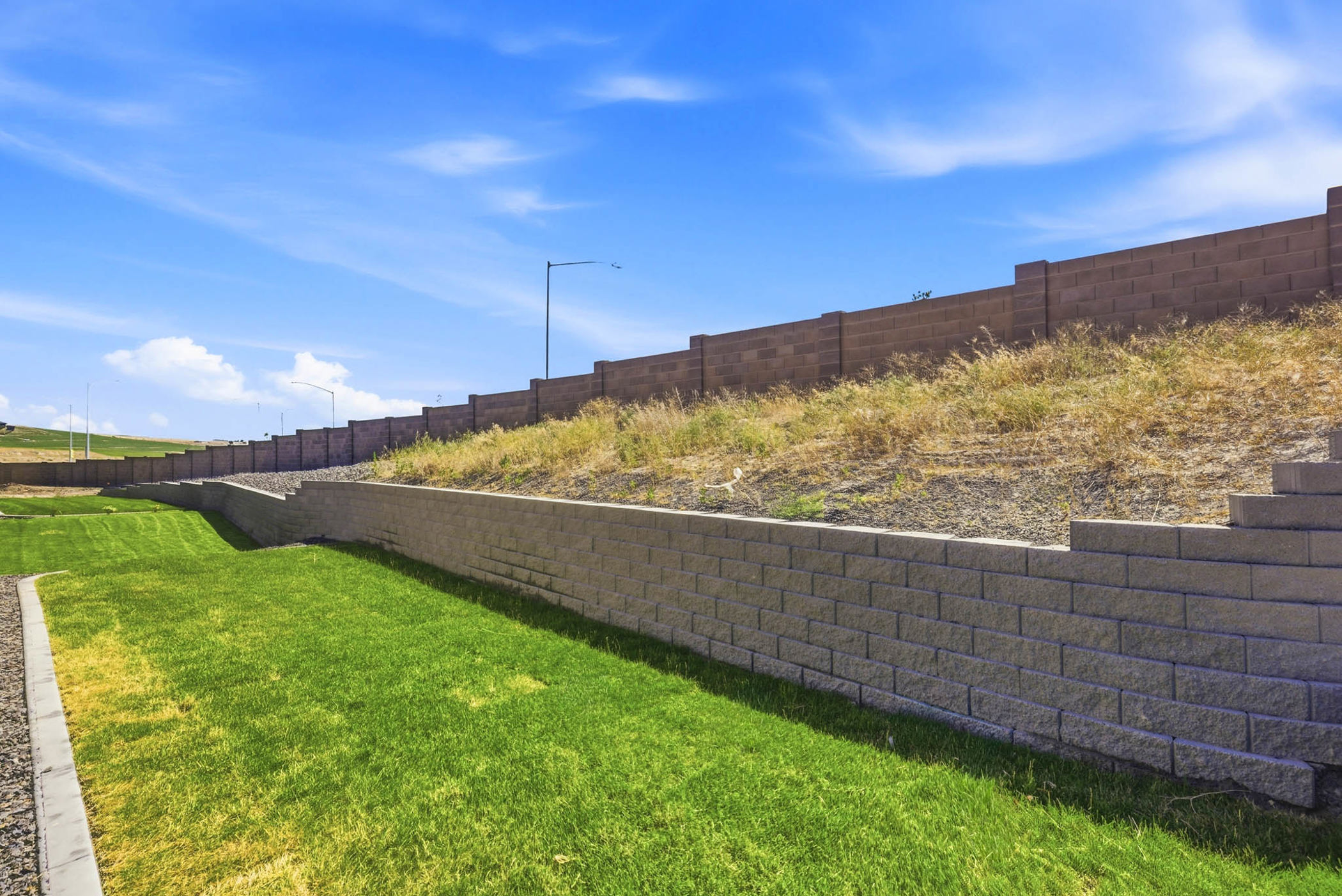  Reputable Builder, Fully Landscaped, Brand New - 物件實景